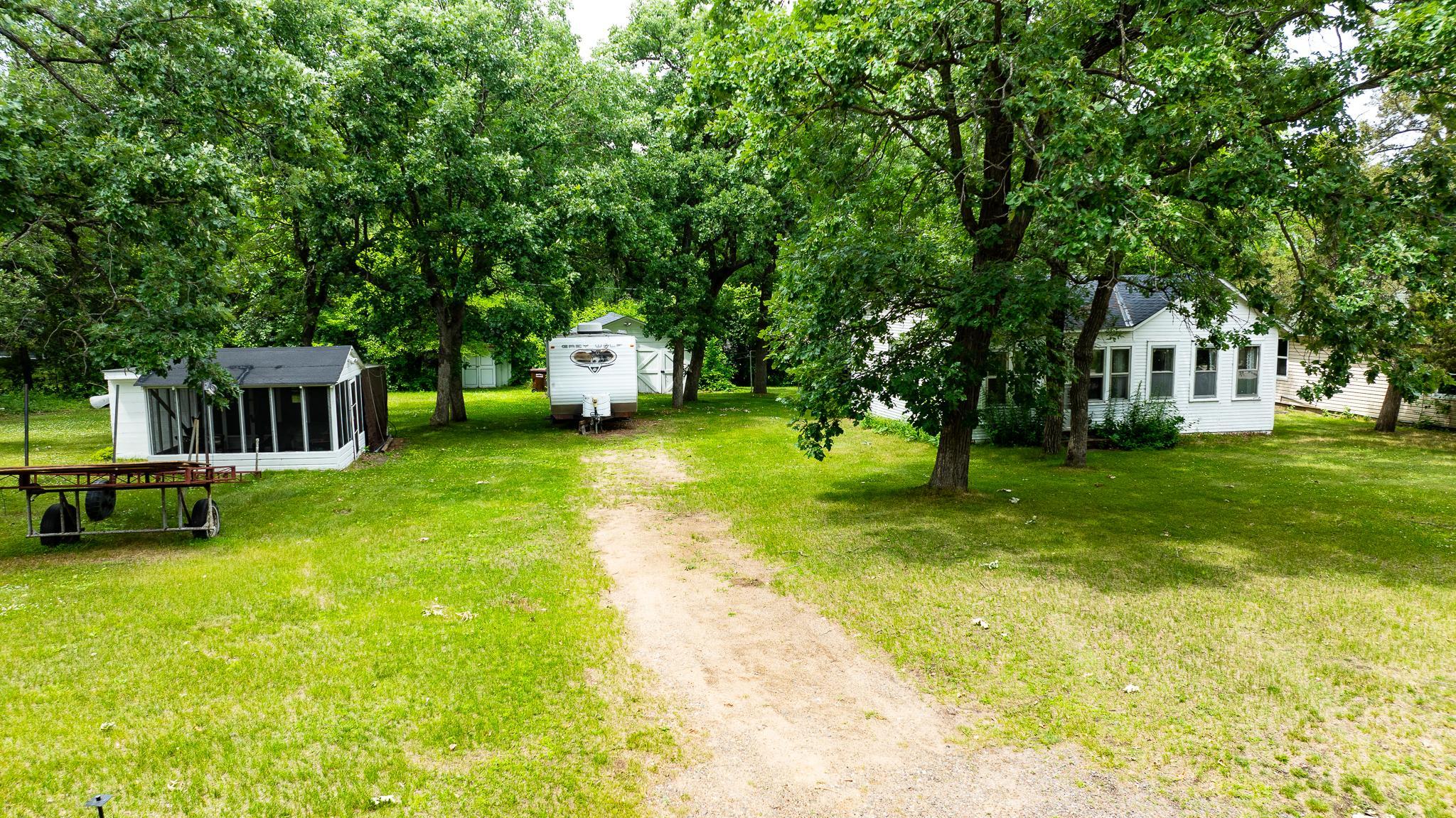 220 Euclid Avenue Property Photo 6