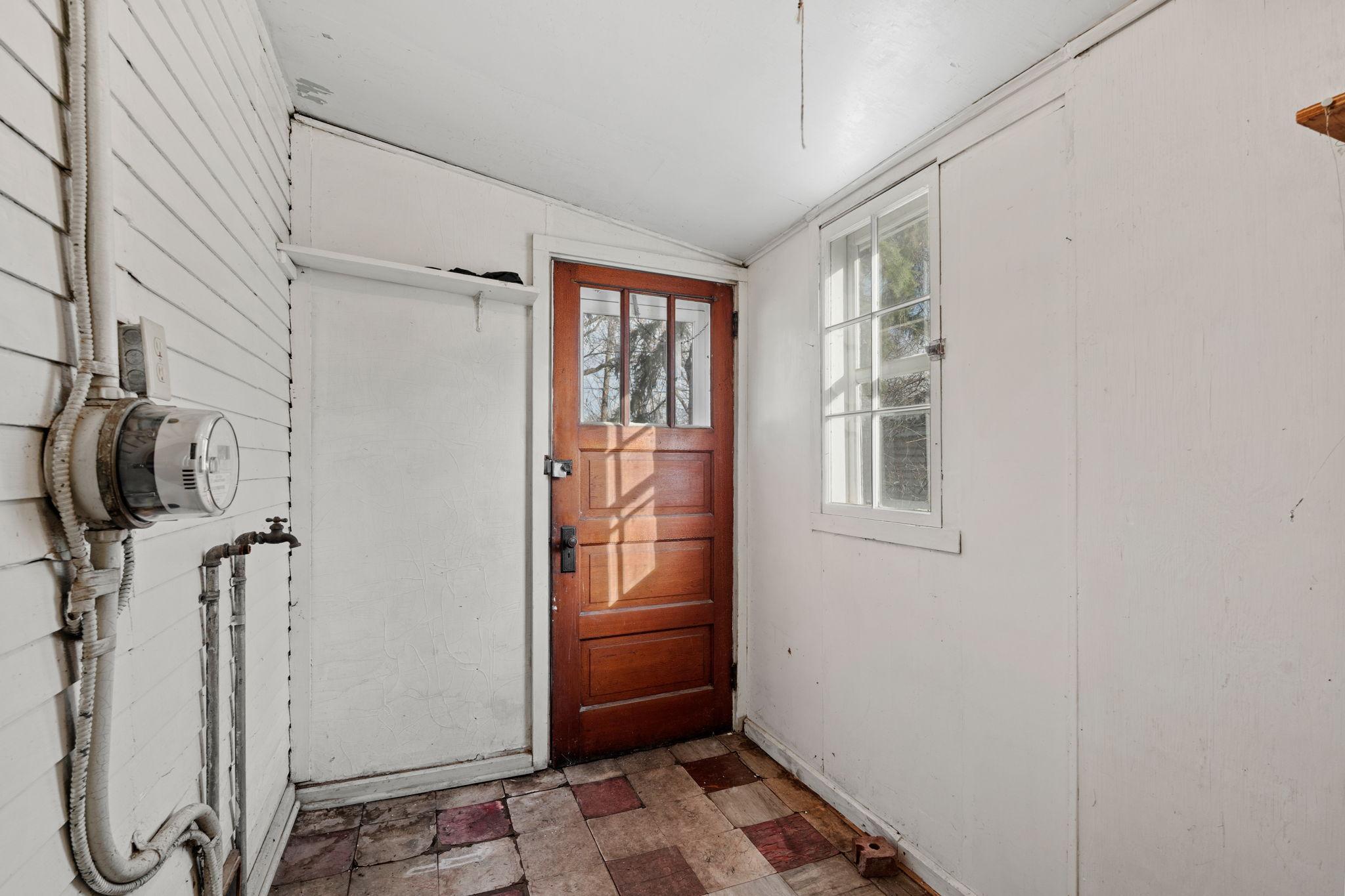 220 Euclid Avenue Property Photo 8