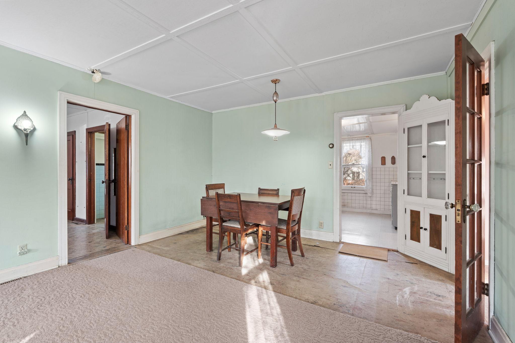 220 Euclid Avenue Property Photo 10