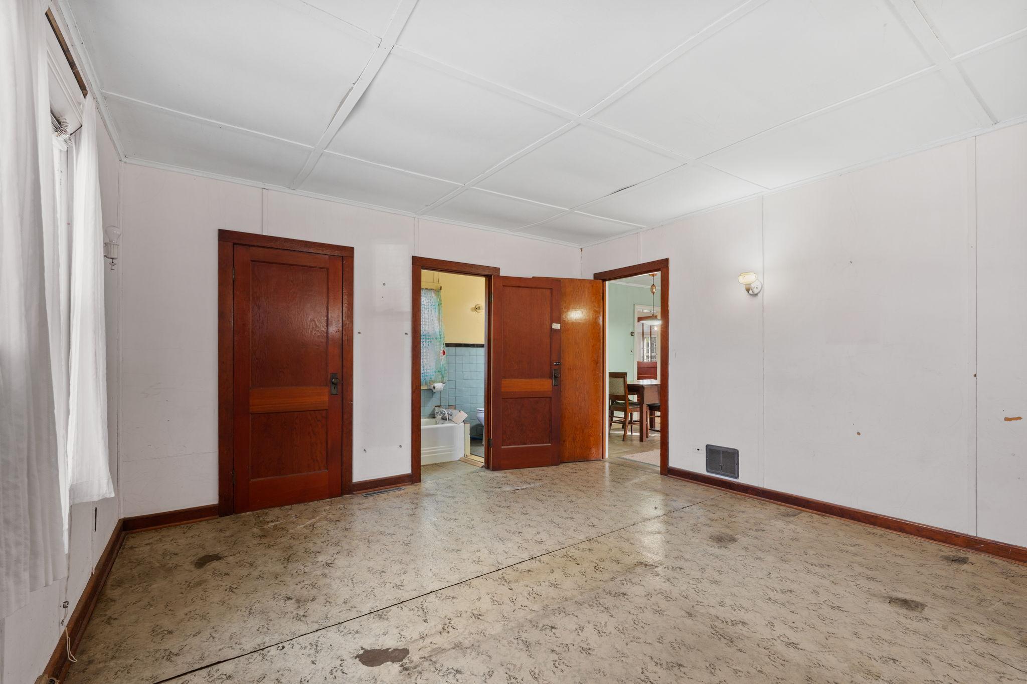 220 Euclid Avenue Property Photo 13