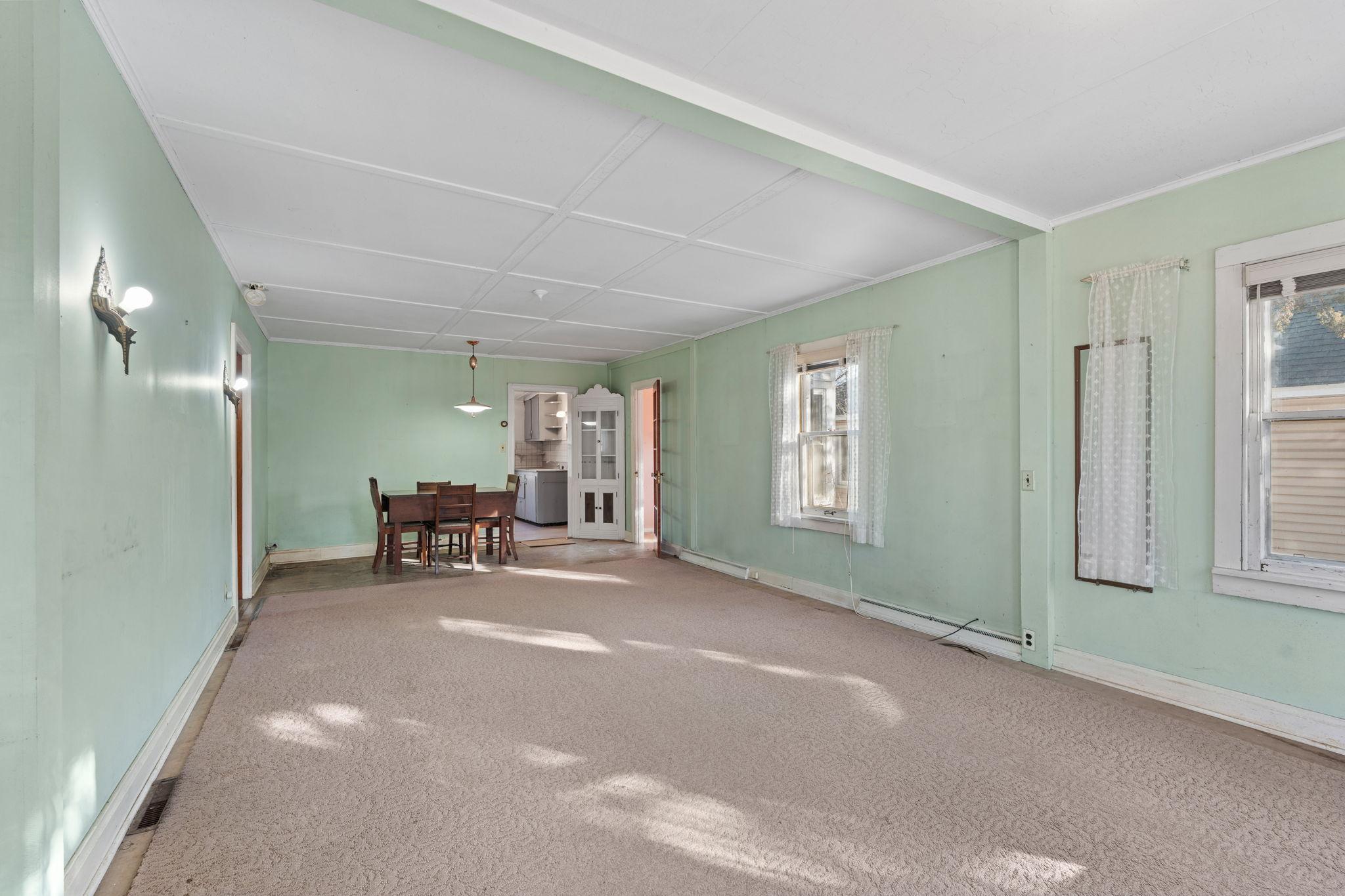 220 Euclid Avenue Property Photo 14
