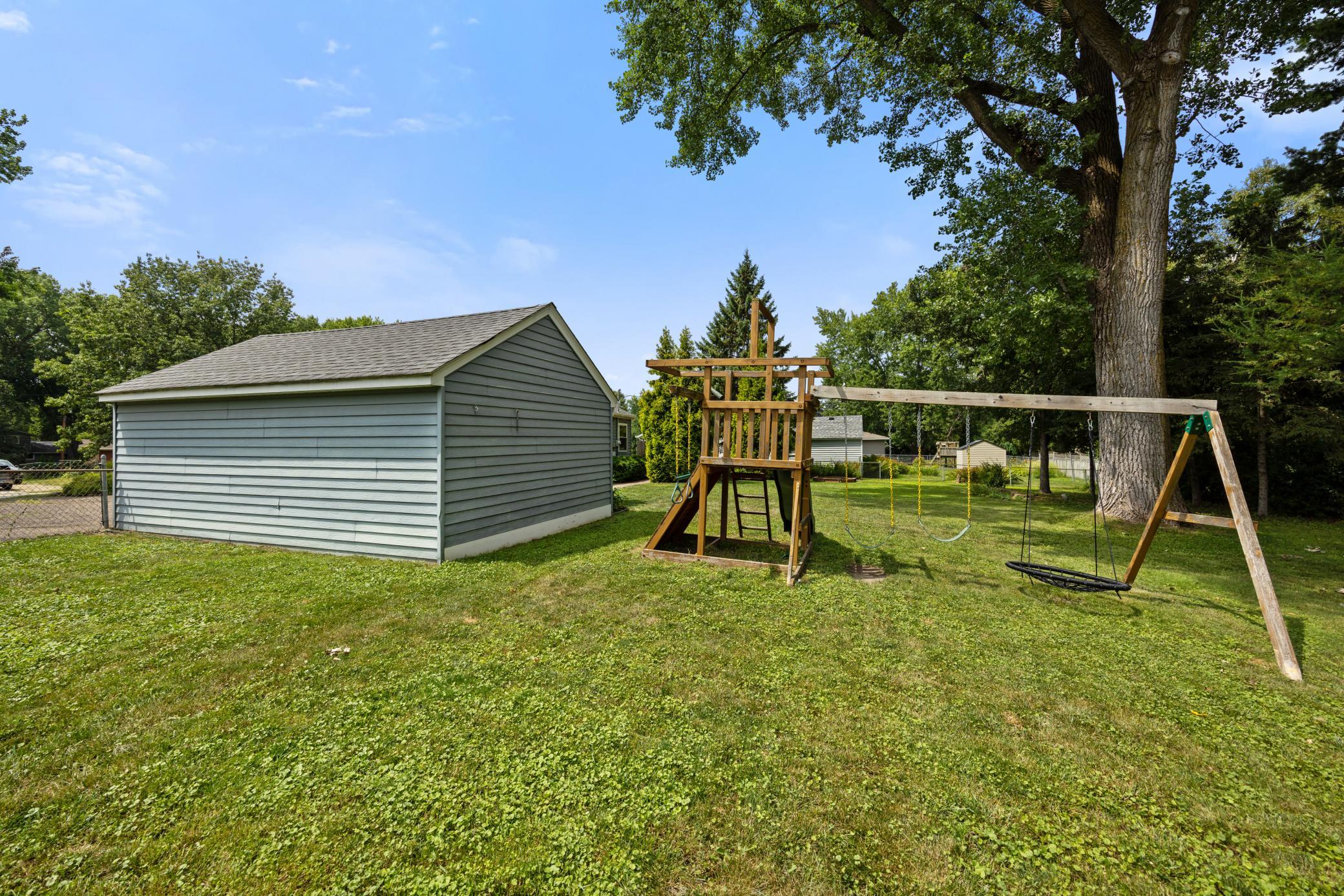 891 Edgewater Avenue Property Photo 19