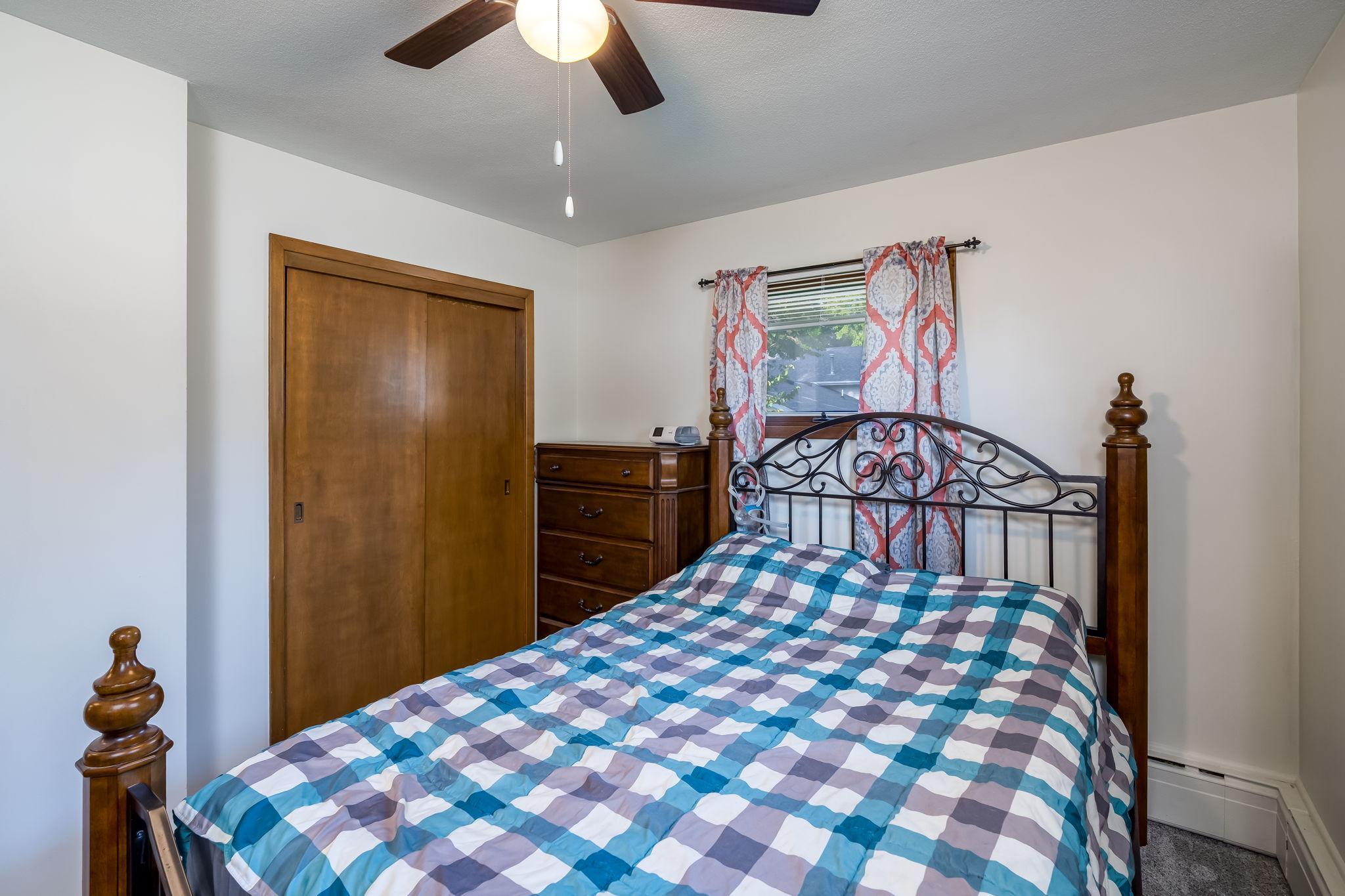 210 Walnut Avenue Property Photo 18