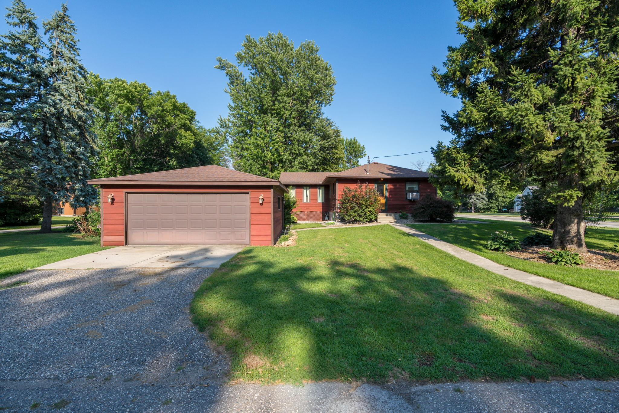 210 Walnut Avenue Property Photo 30