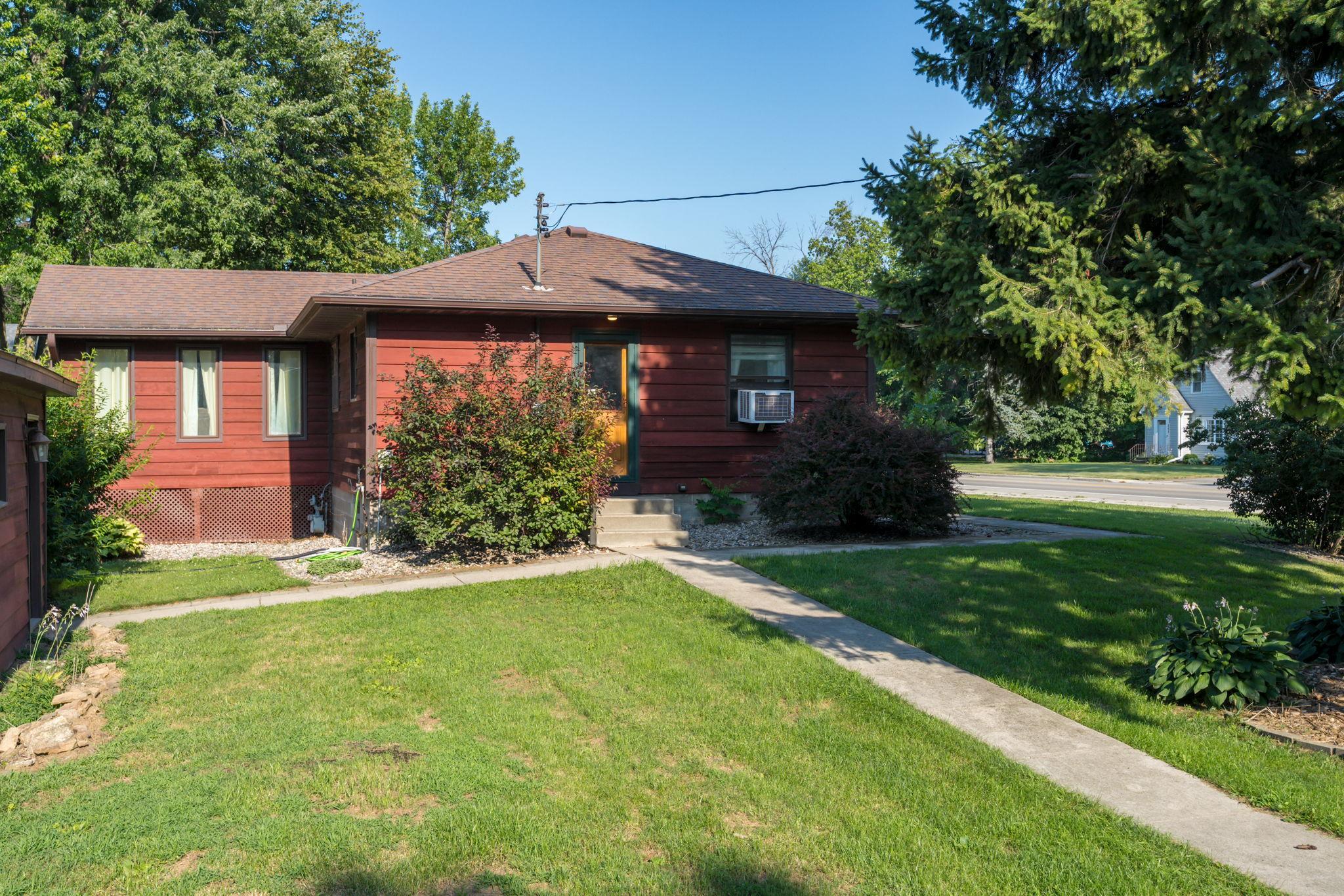210 Walnut Avenue Property Photo 31