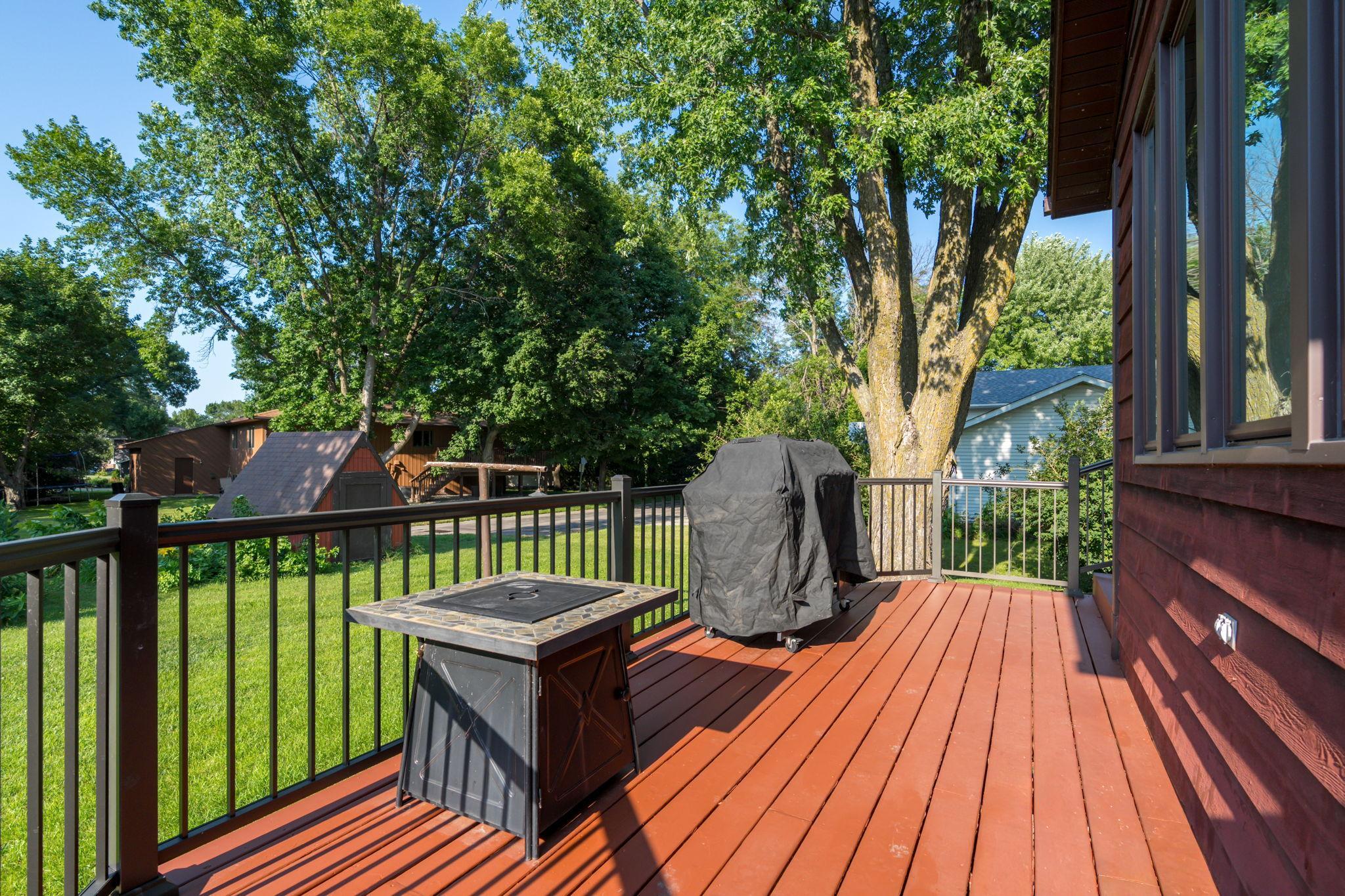 210 Walnut Avenue Property Photo 35