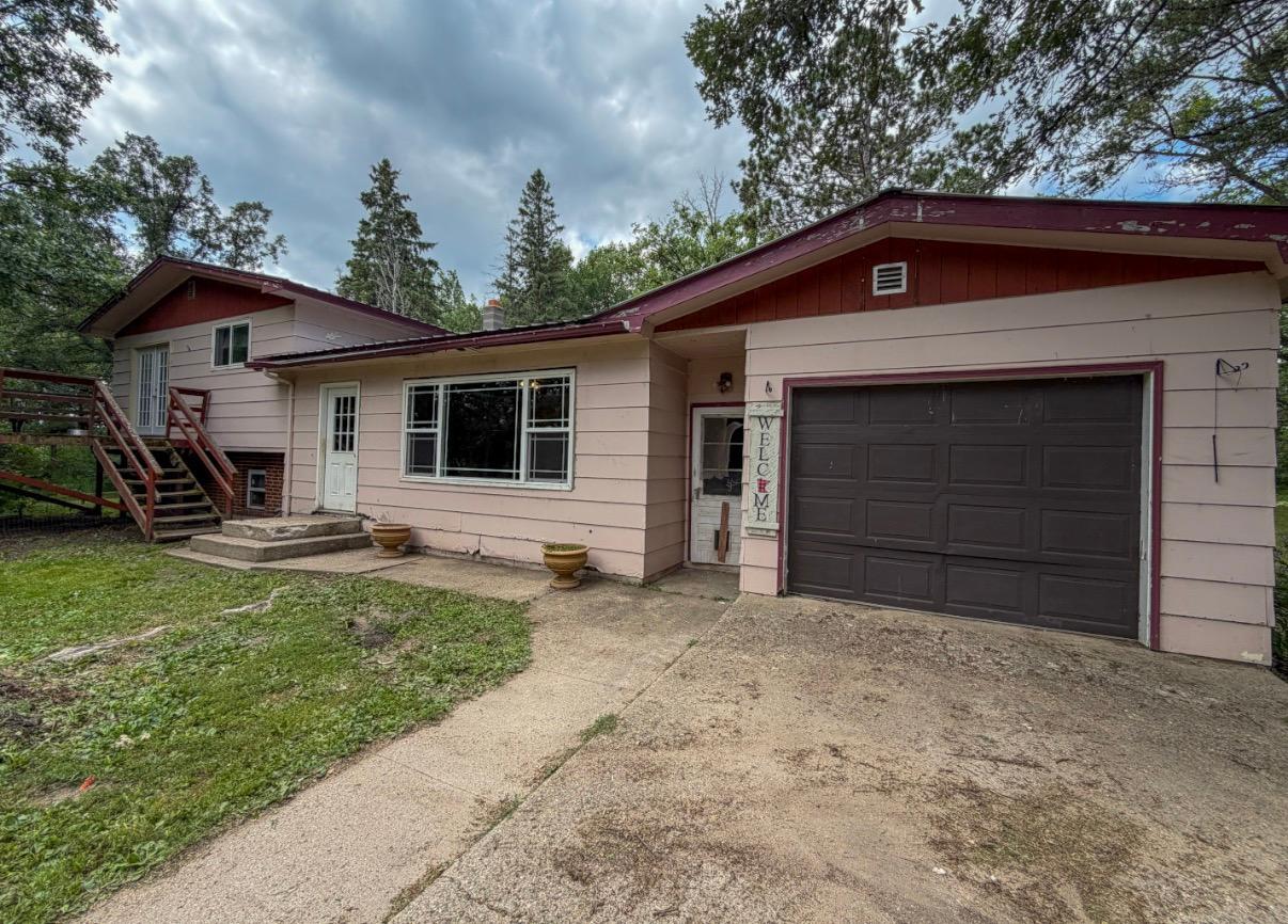42869 County 2 Property Photo 1