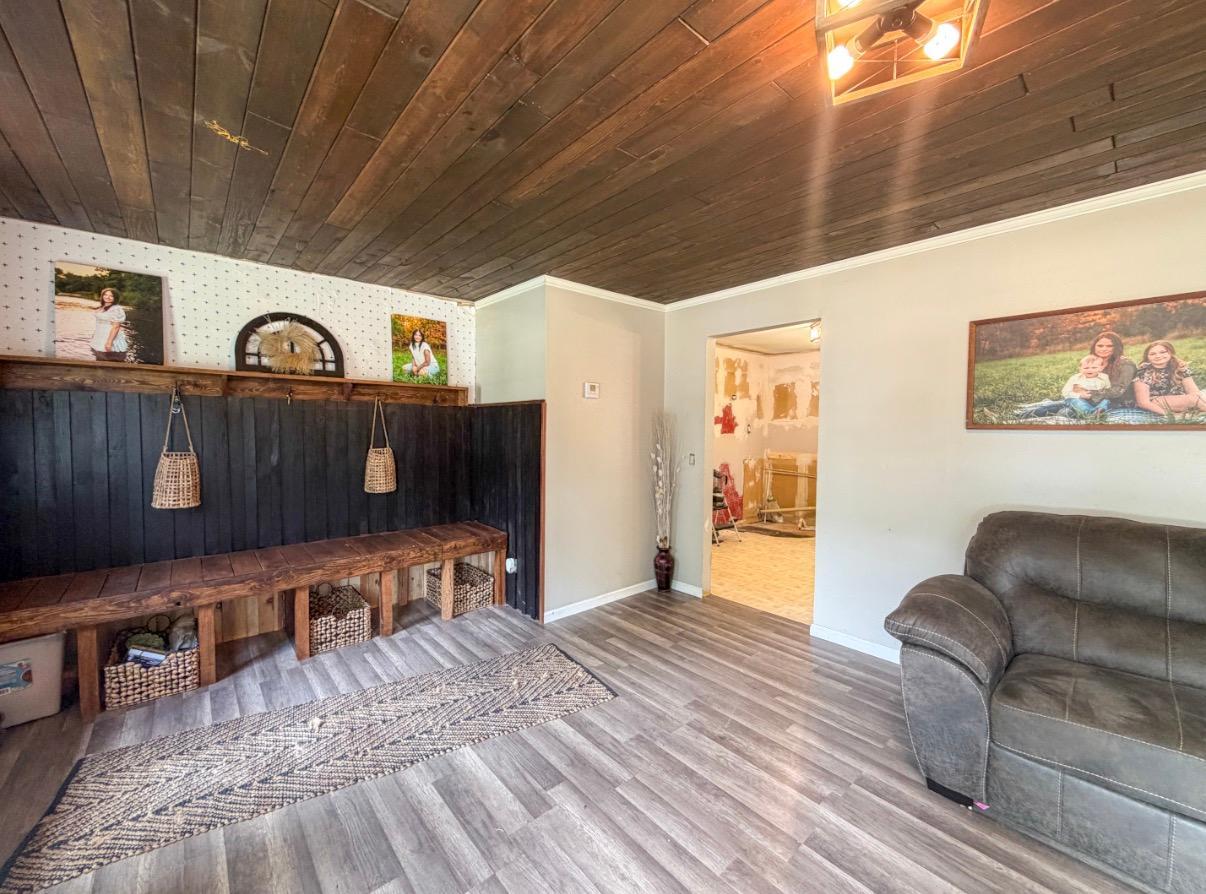 42869 County 2 Property Photo 7