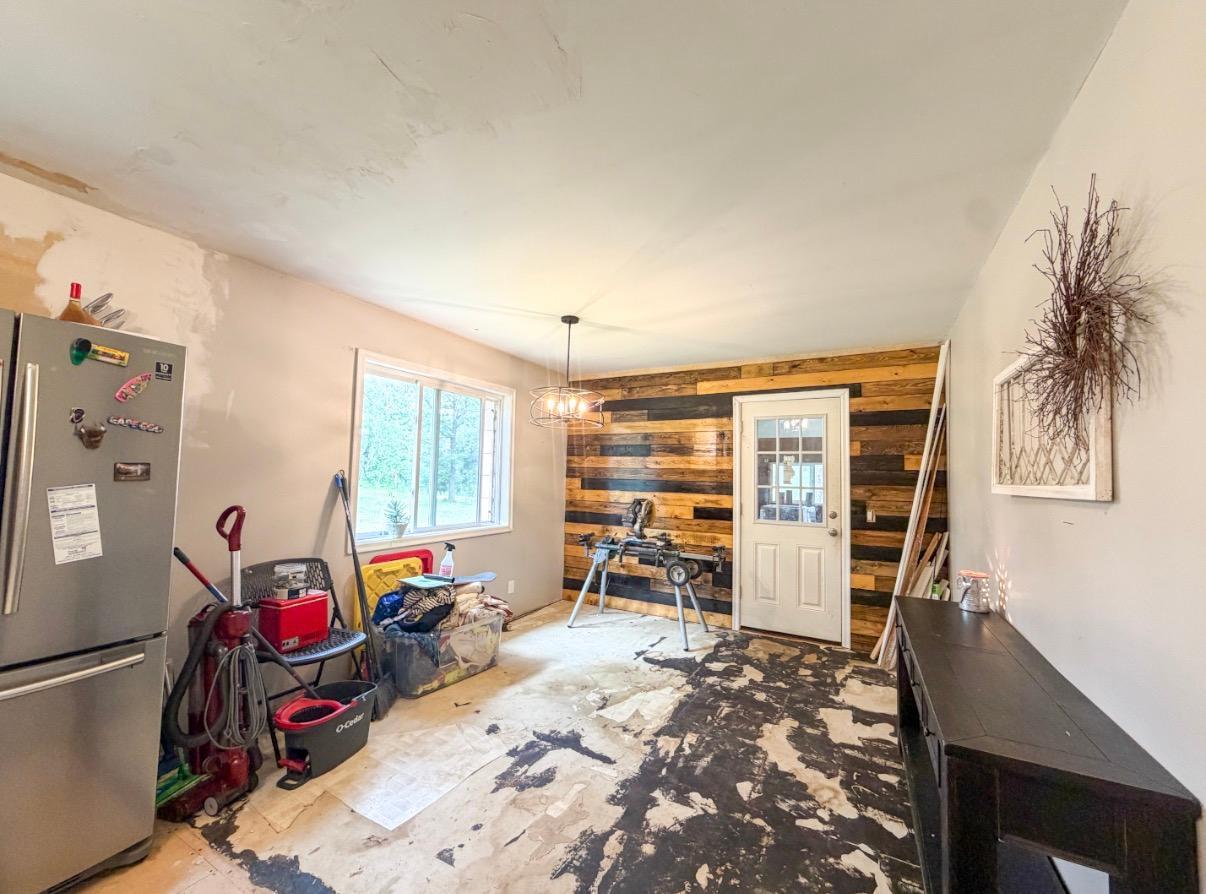 42869 County 2 Property Photo 9