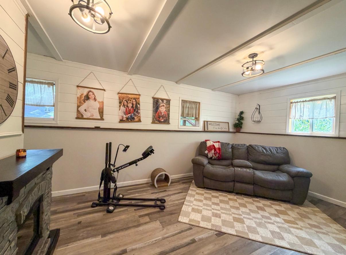 42869 County 2 Property Photo 17