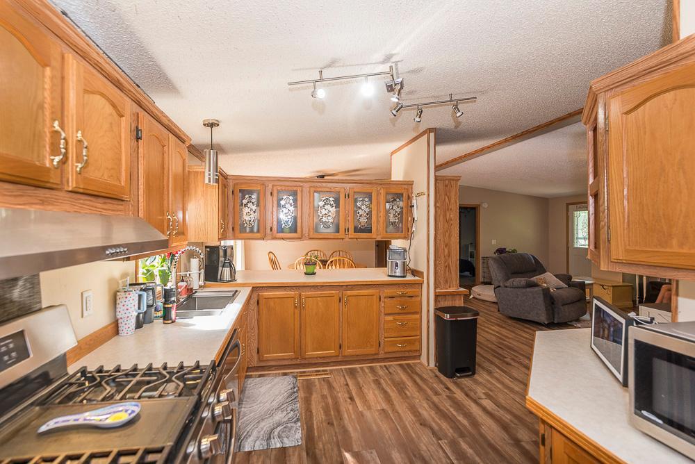14060 Inglewood Drive Property Photo 2
