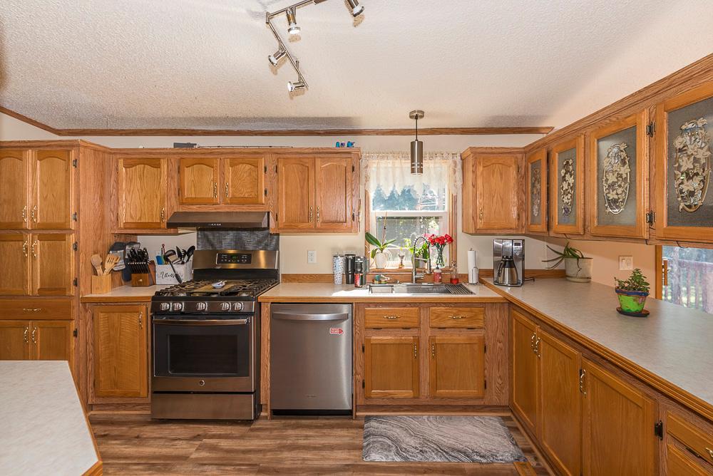 14060 Inglewood Drive Property Photo 4
