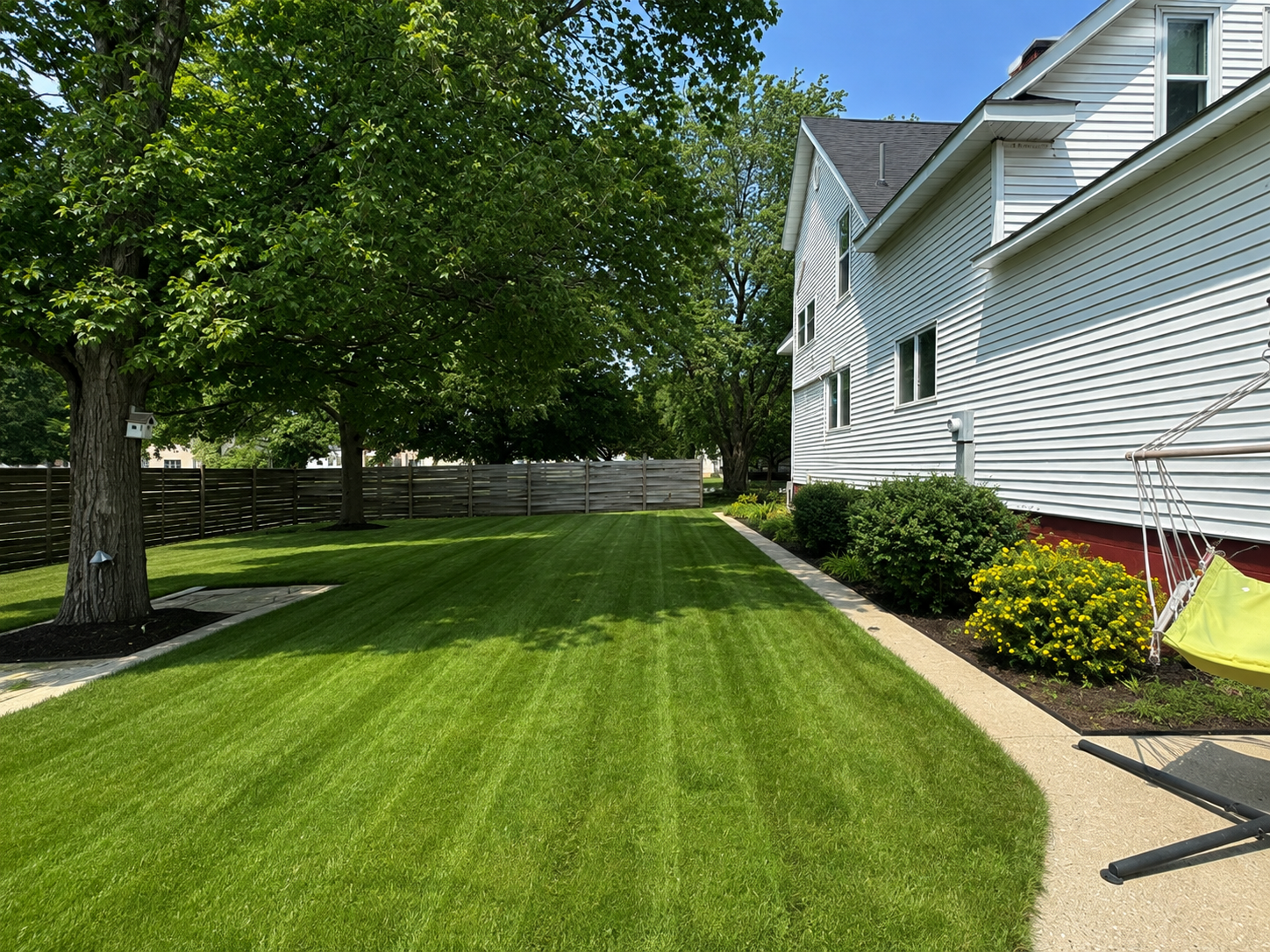 98 Vernon Avenue Property Photo 3