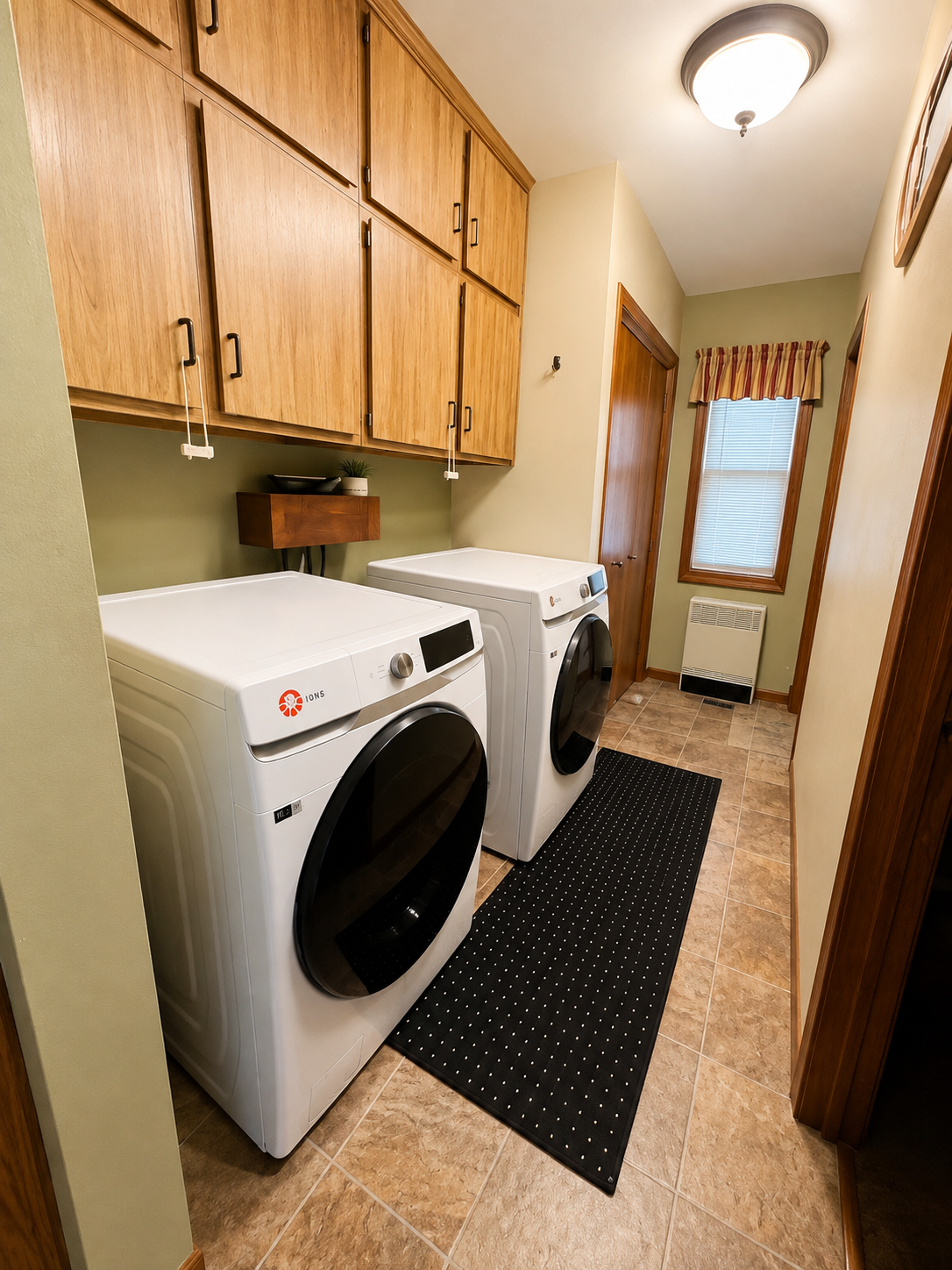 98 Vernon Avenue Property Photo 4