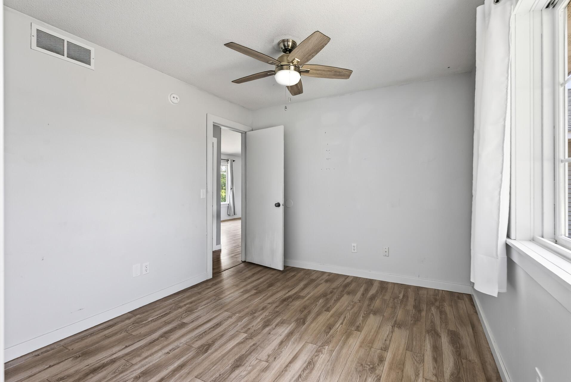 751 Morrison Avenue S Property Photo 21