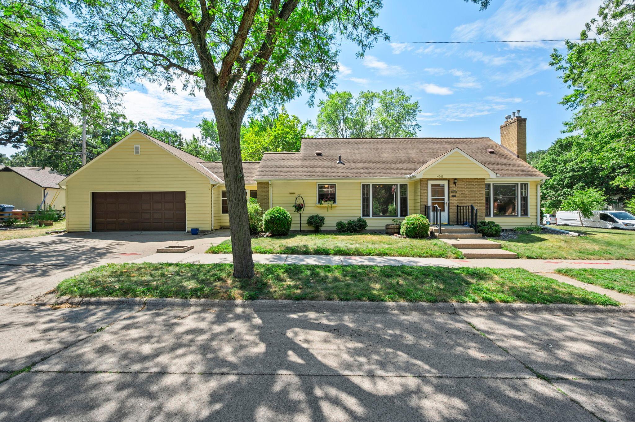 4366 Thomas Avenue N Property Photo 1