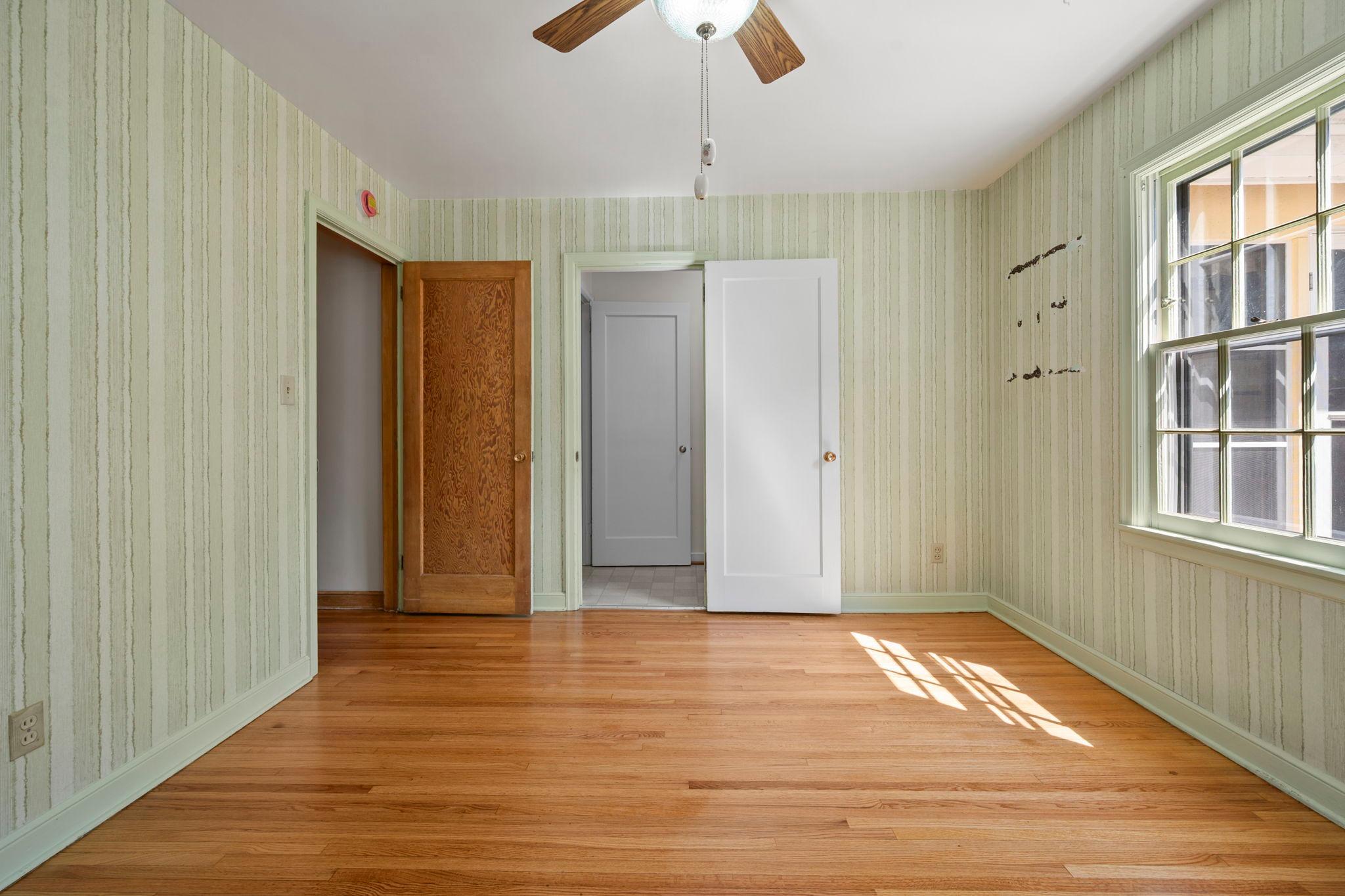 4366 Thomas Avenue N Property Photo 24