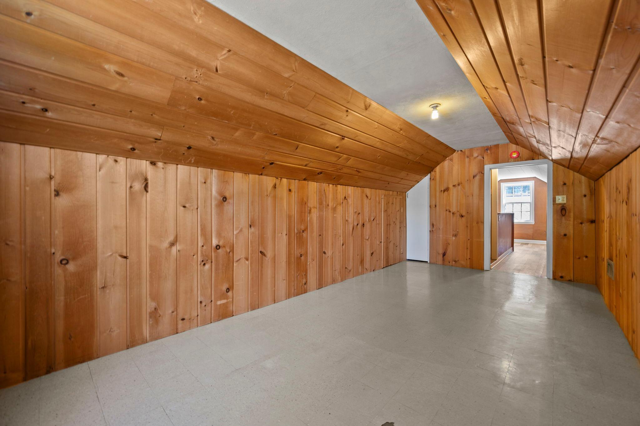 4366 Thomas Avenue N Property Photo 26