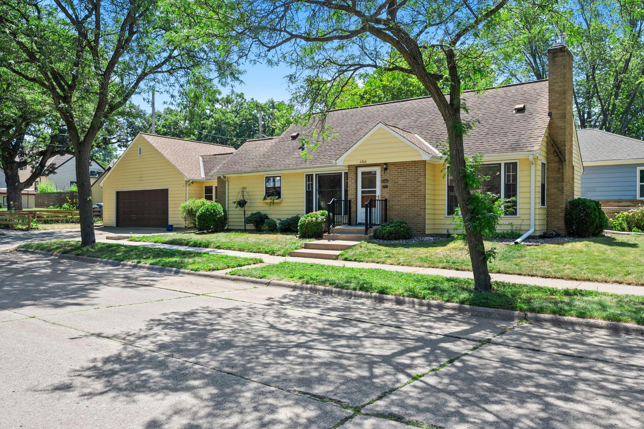 4366 Thomas Avenue N Property Photo 46
