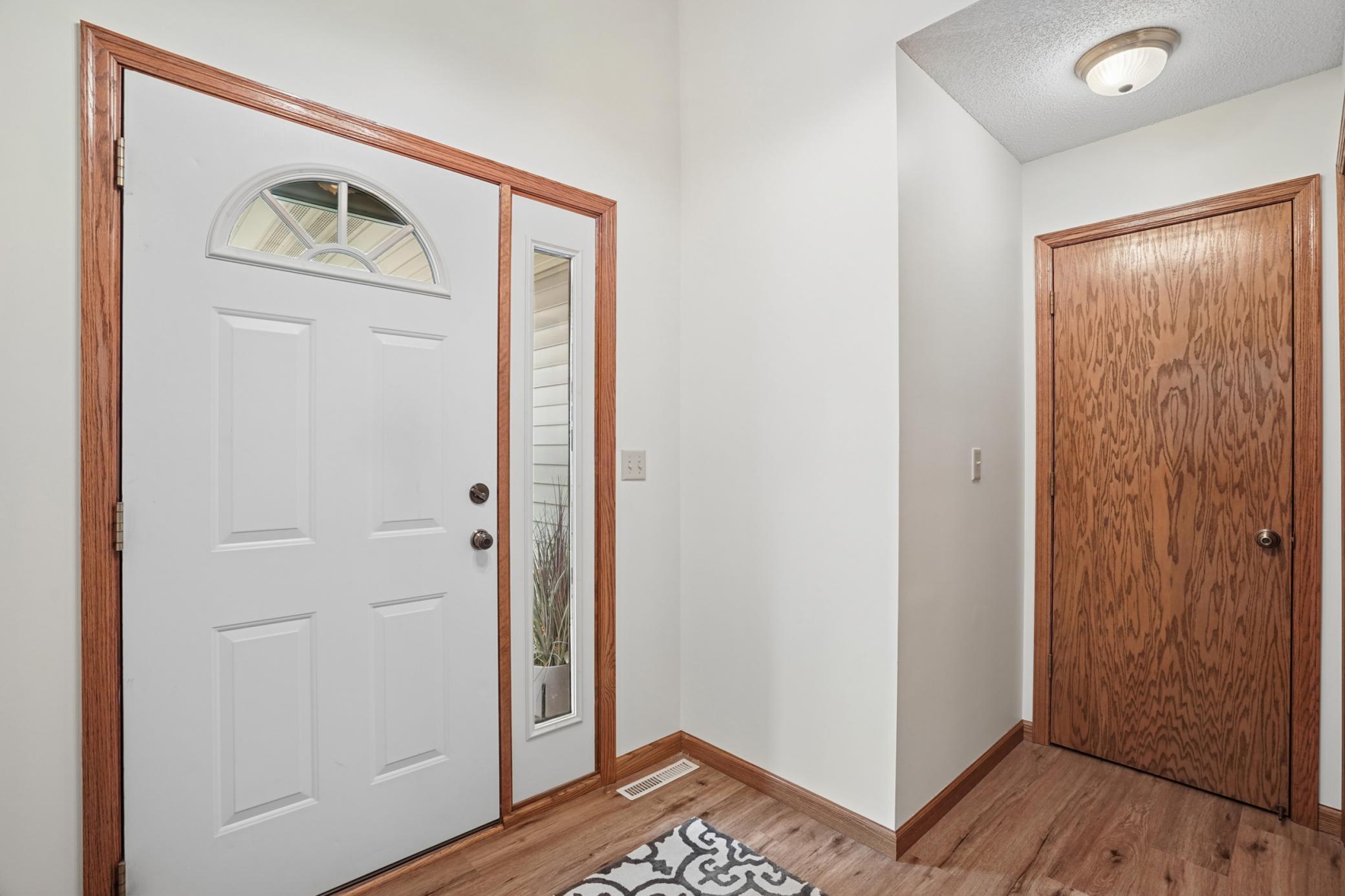 885 Katydid Lane Ne Property Photo 9