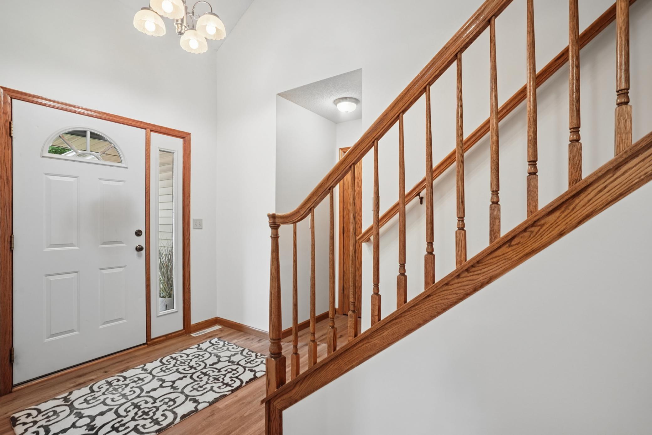 885 Katydid Lane Ne Property Photo 10