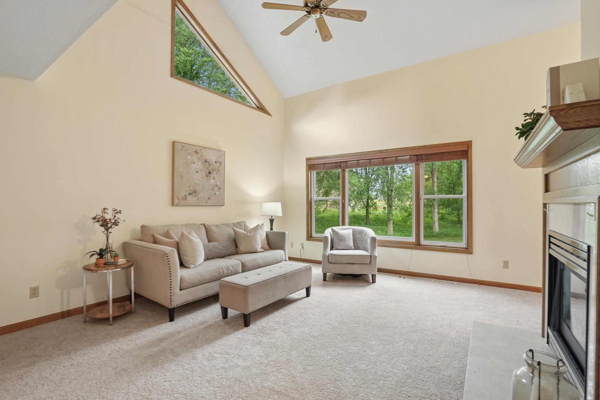 885 Katydid Lane Ne Property Photo 16