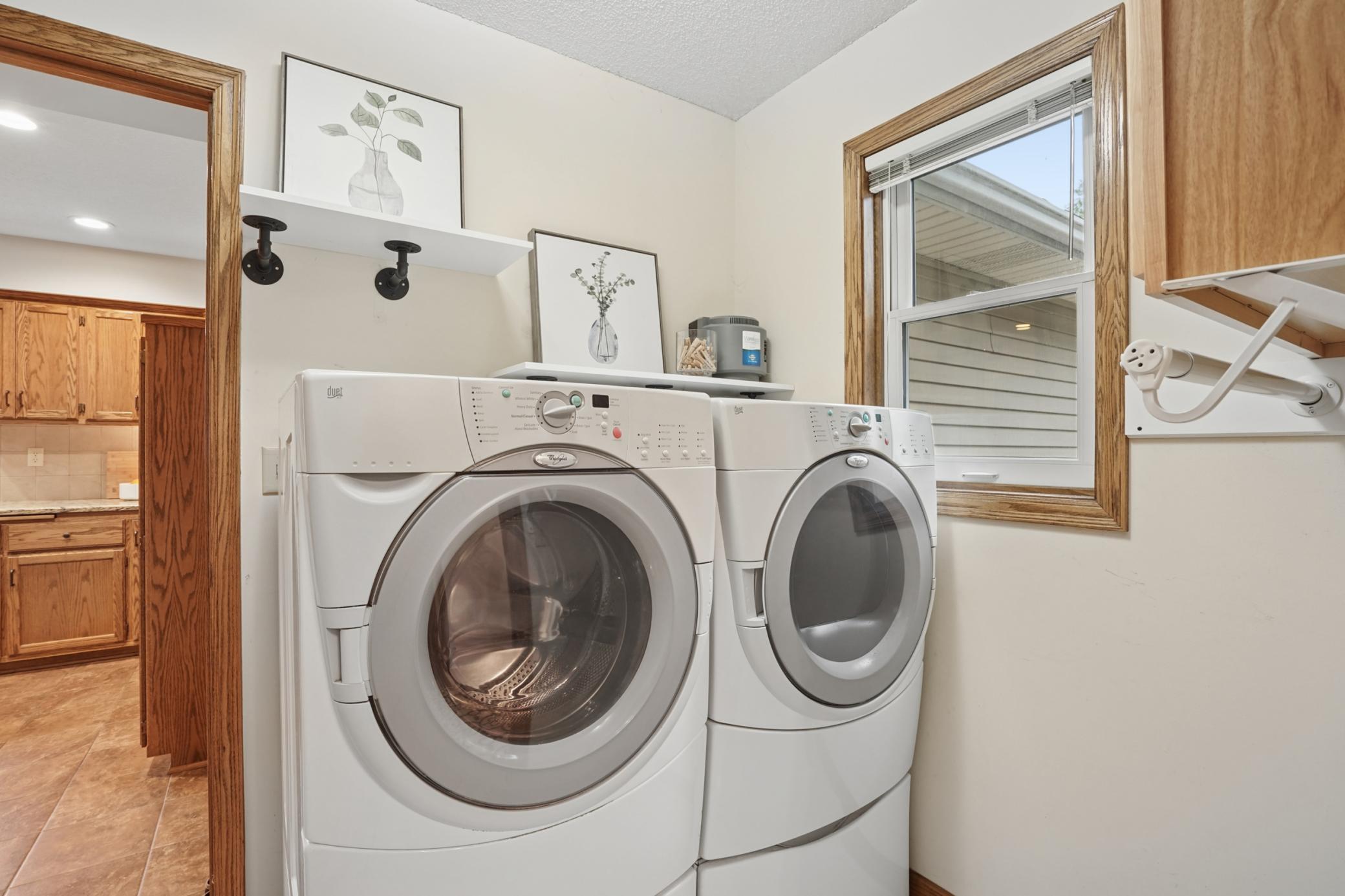 885 Katydid Lane Ne Property Photo 18
