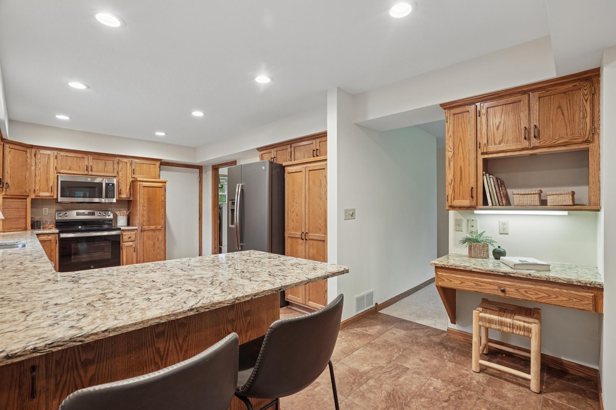 885 Katydid Lane Ne Property Photo 24
