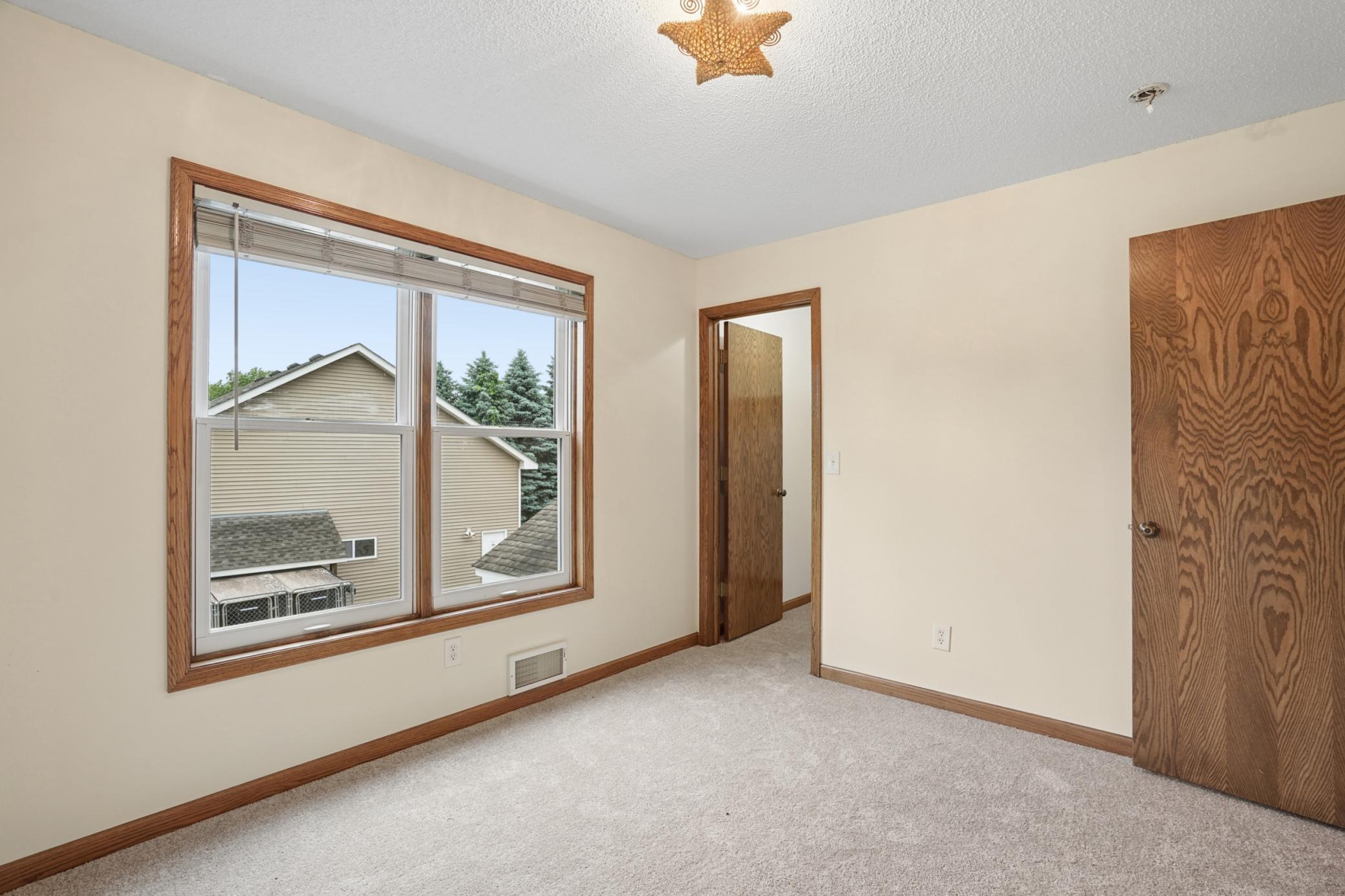 885 Katydid Lane Ne Property Photo 44