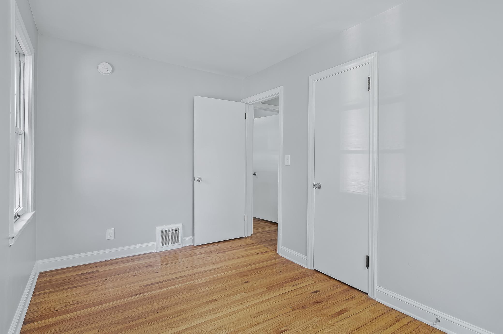 6107 Bryant Avenue N Property Photo 15