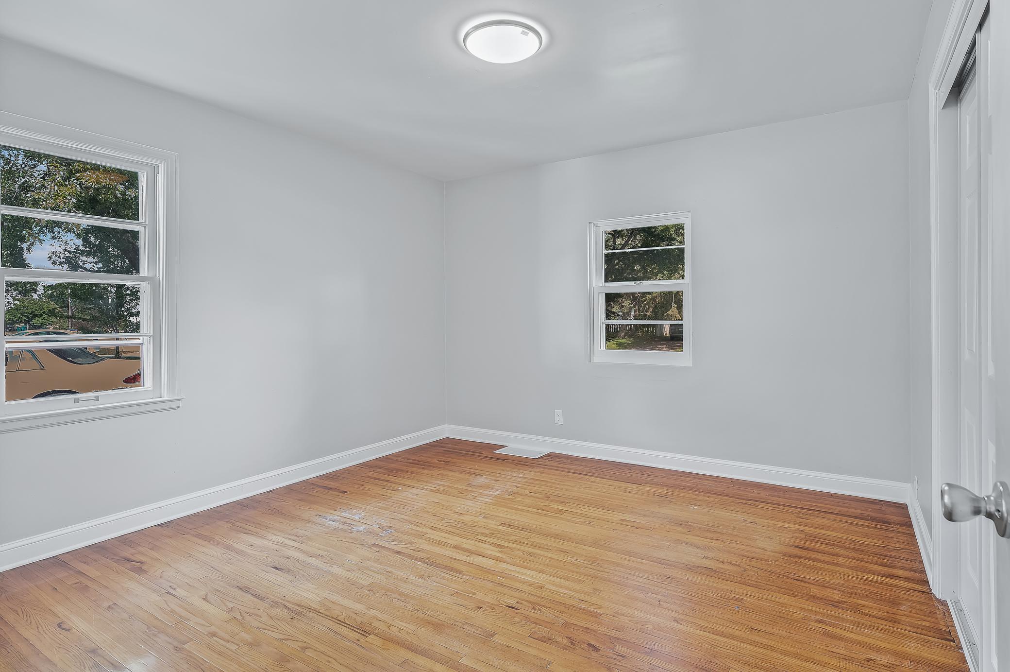 6107 Bryant Avenue N Property Photo 18