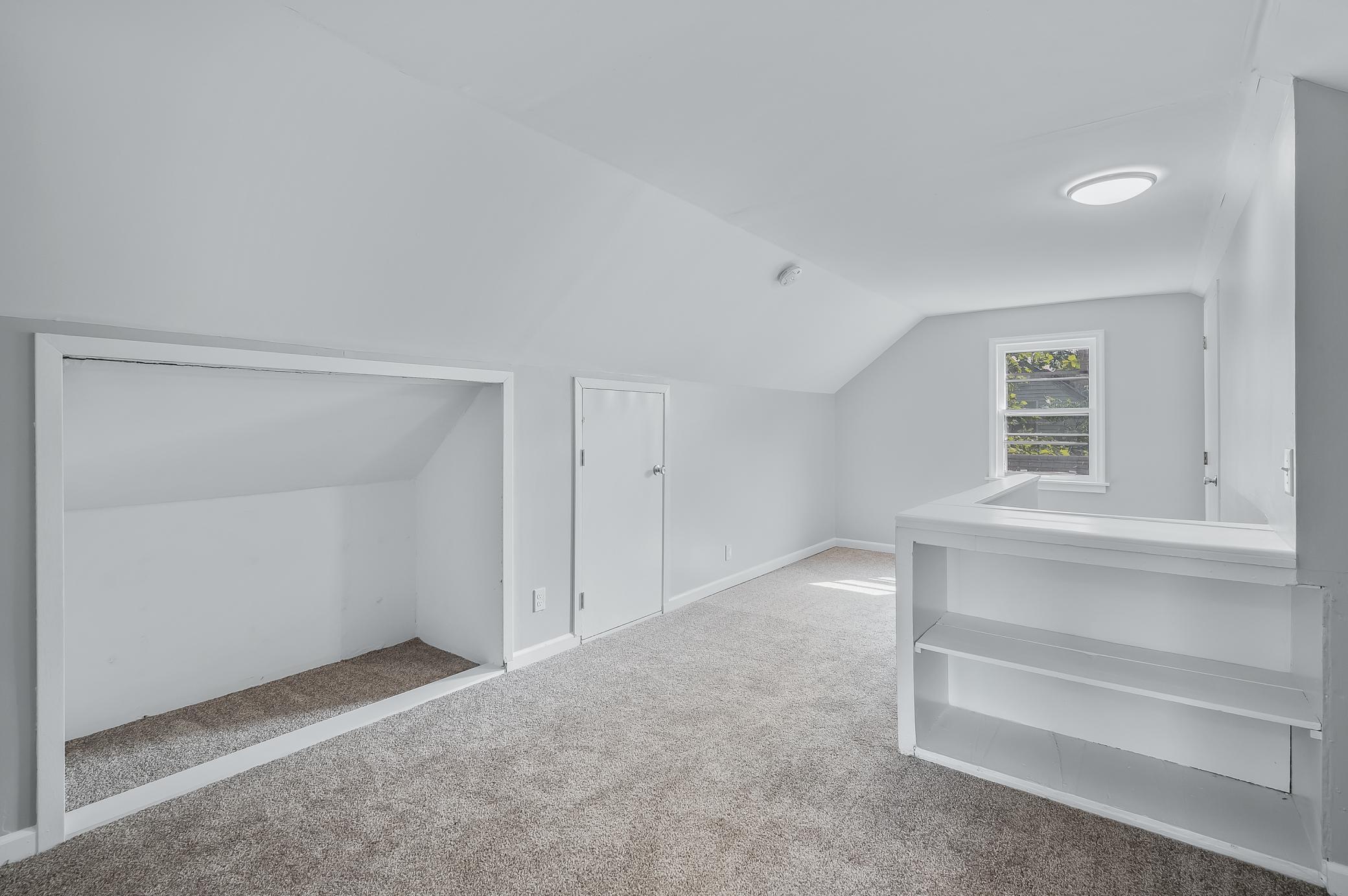 6107 Bryant Avenue N Property Photo 21