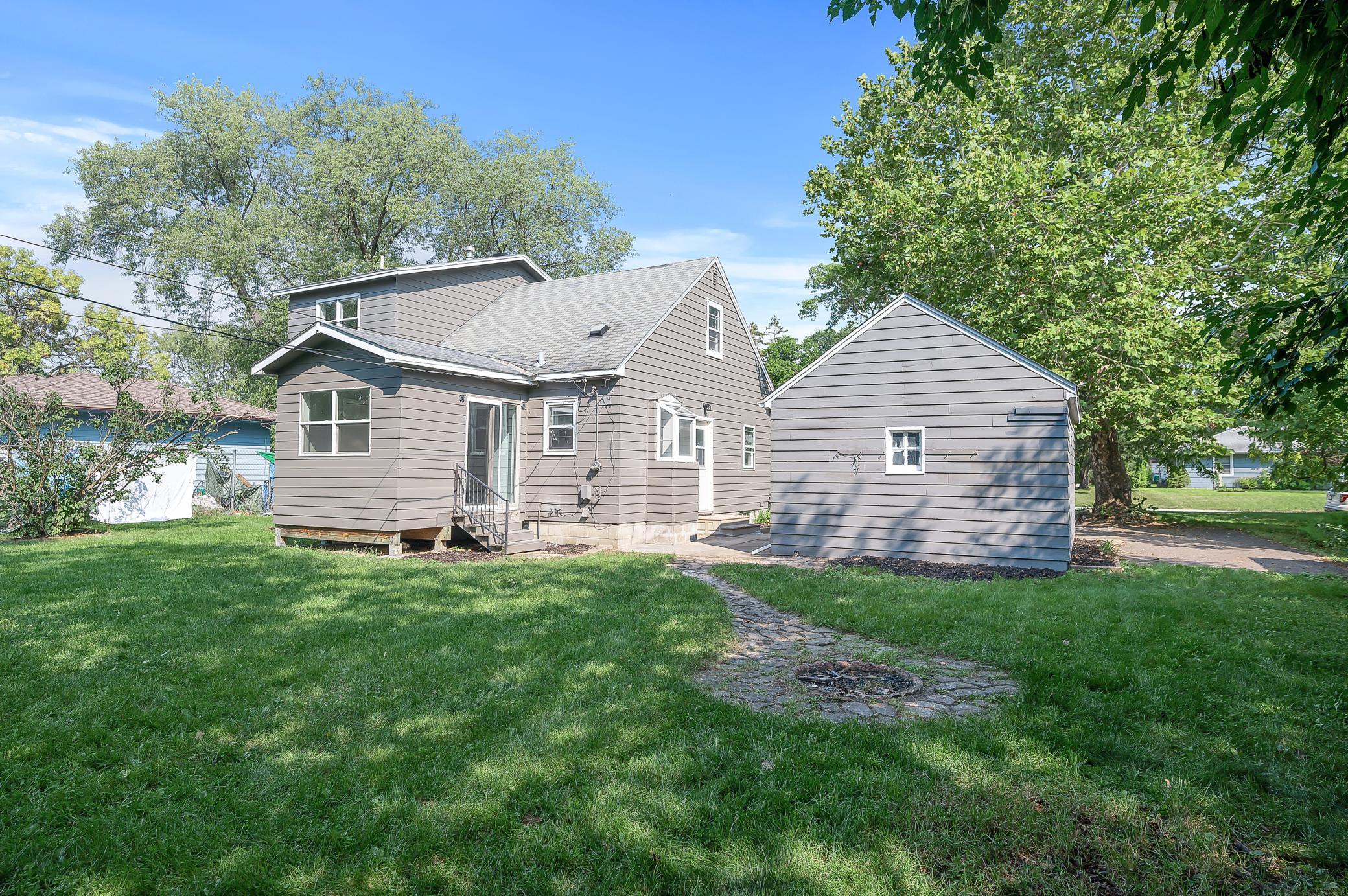6107 Bryant Avenue N Property Photo 28