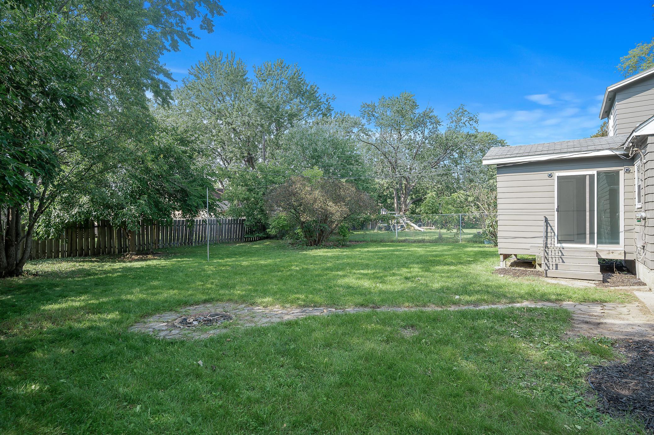 6107 Bryant Avenue N Property Photo 30