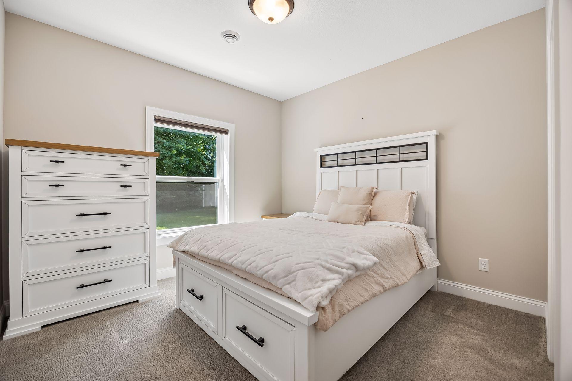 15805 43rd Place N Property Photo 58