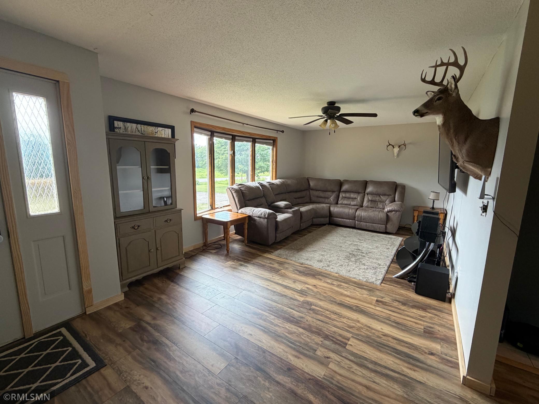 512 South Road Property Photo 6