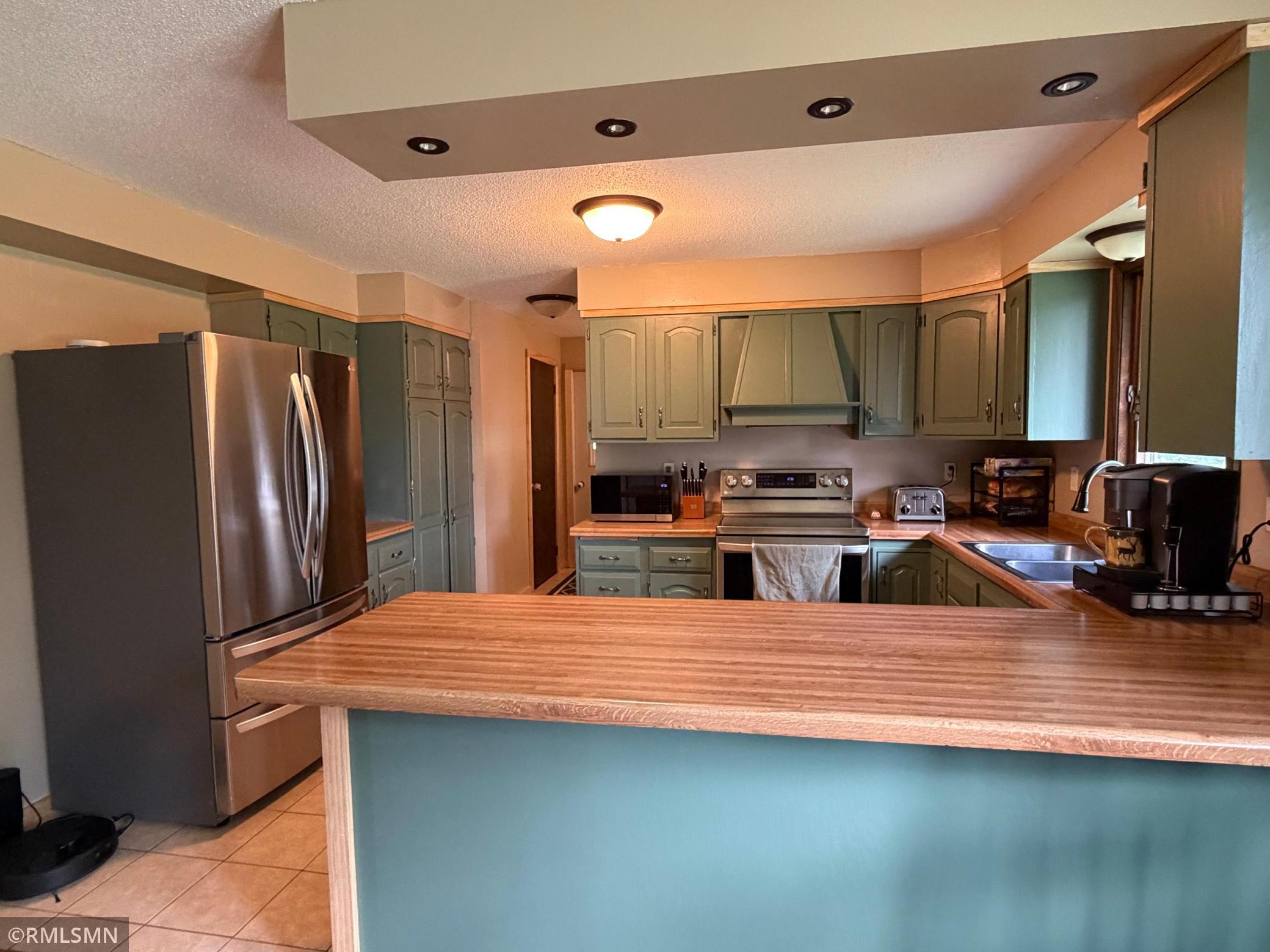512 South Road Property Photo 8
