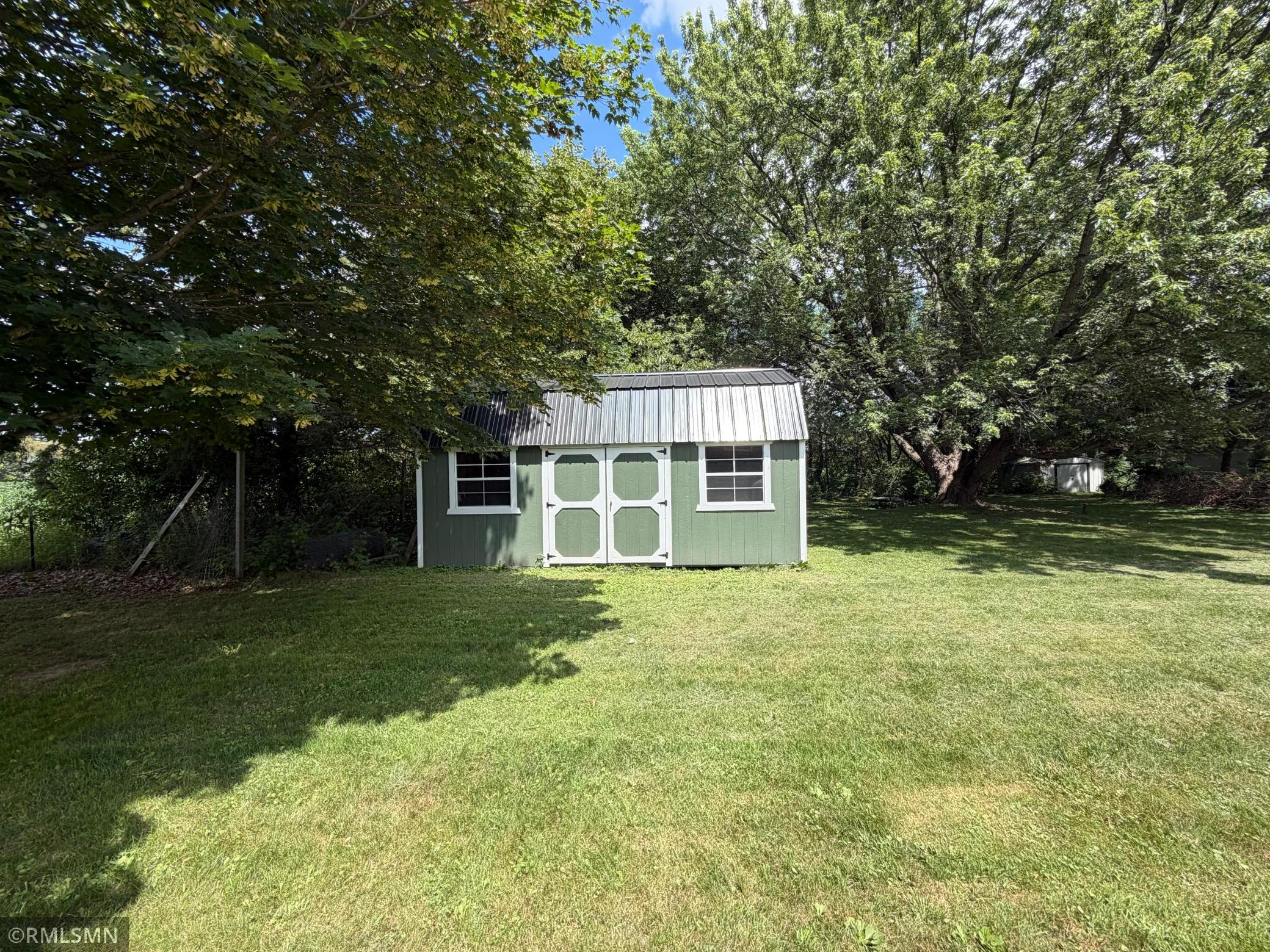 512 South Road Property Photo 33