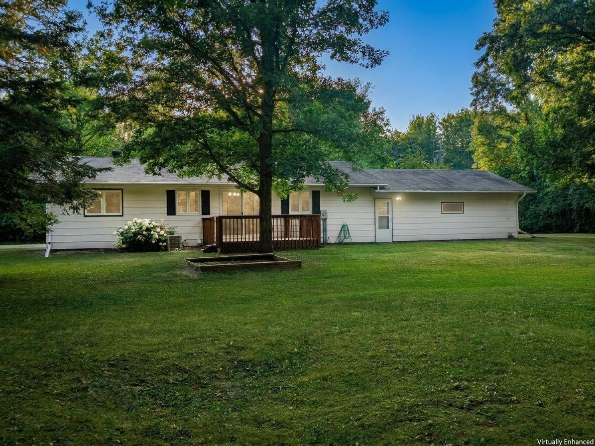 602 Wells Avenue N Property Photo 3