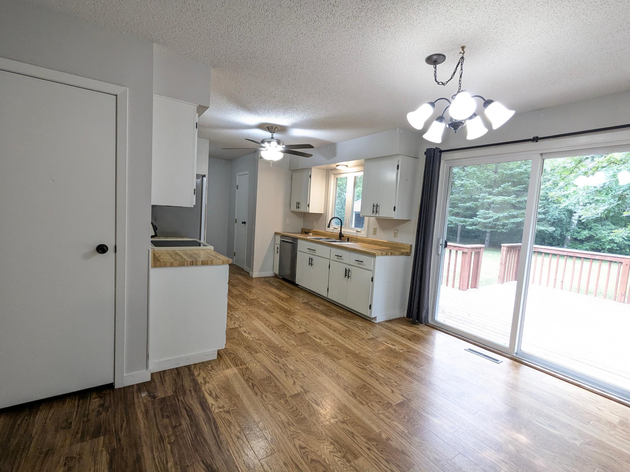 602 Wells Avenue N Property Photo 11