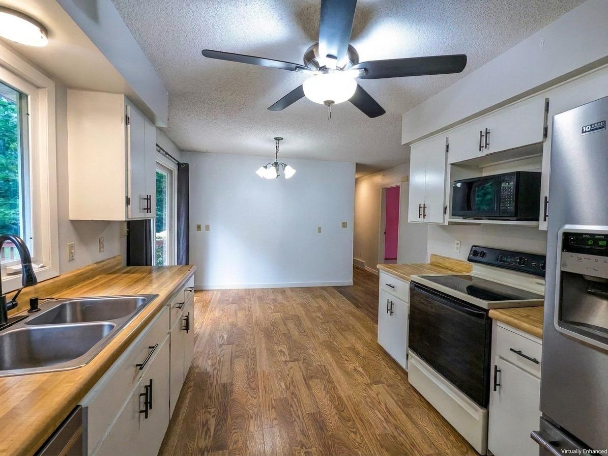 602 Wells Avenue N Property Photo 12