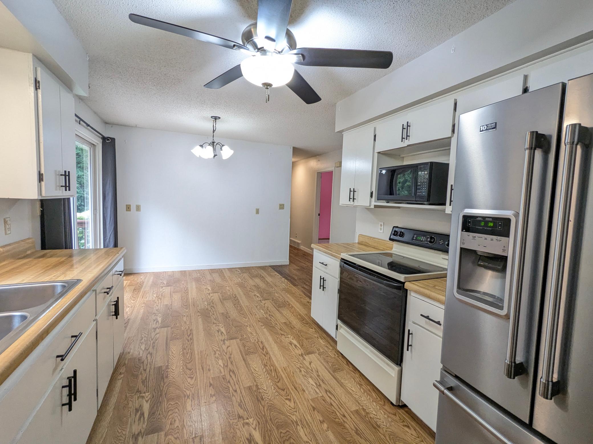 602 Wells Avenue N Property Photo 13
