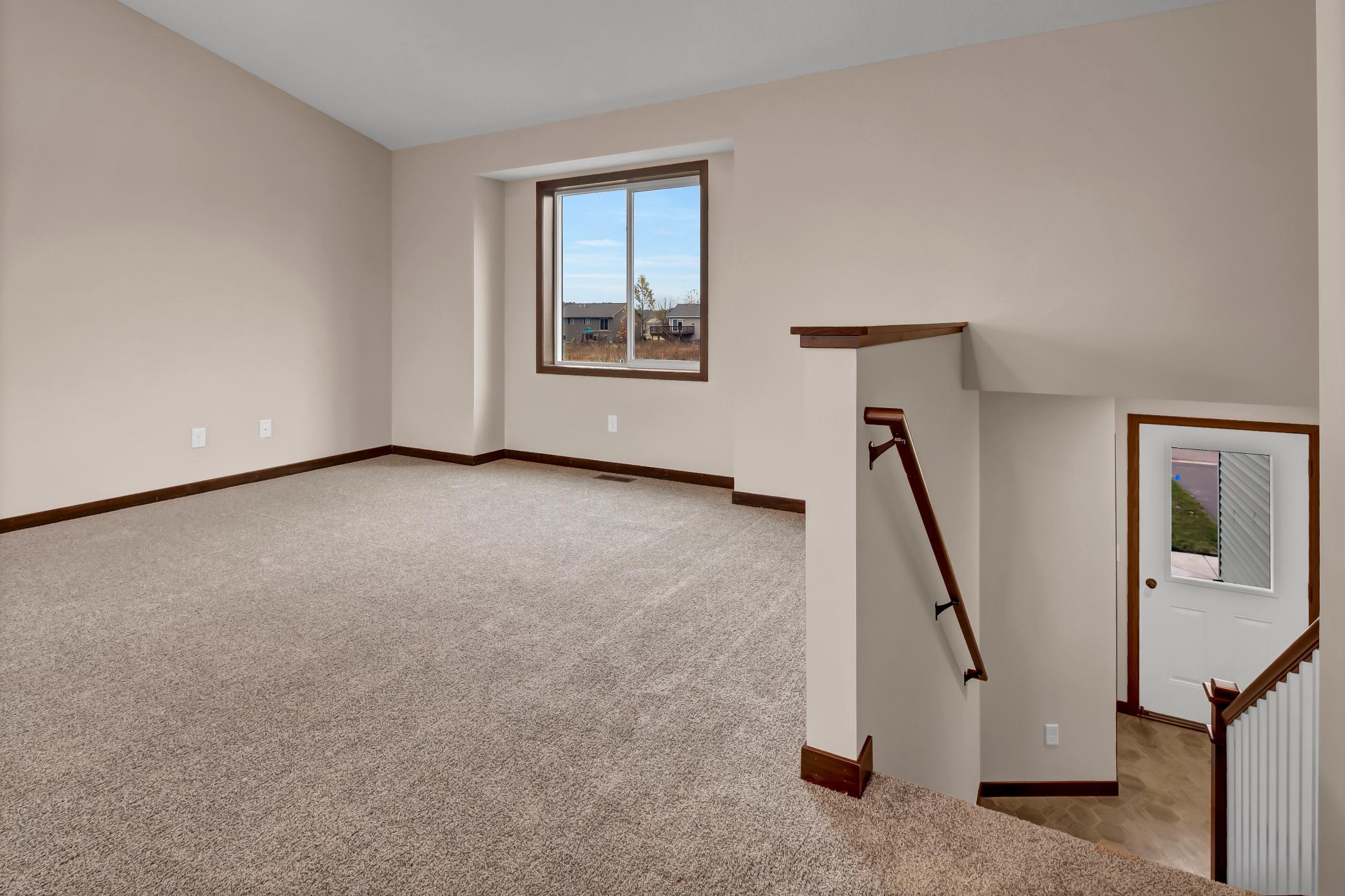 960 3rd Avenue Sw Property Photo 2