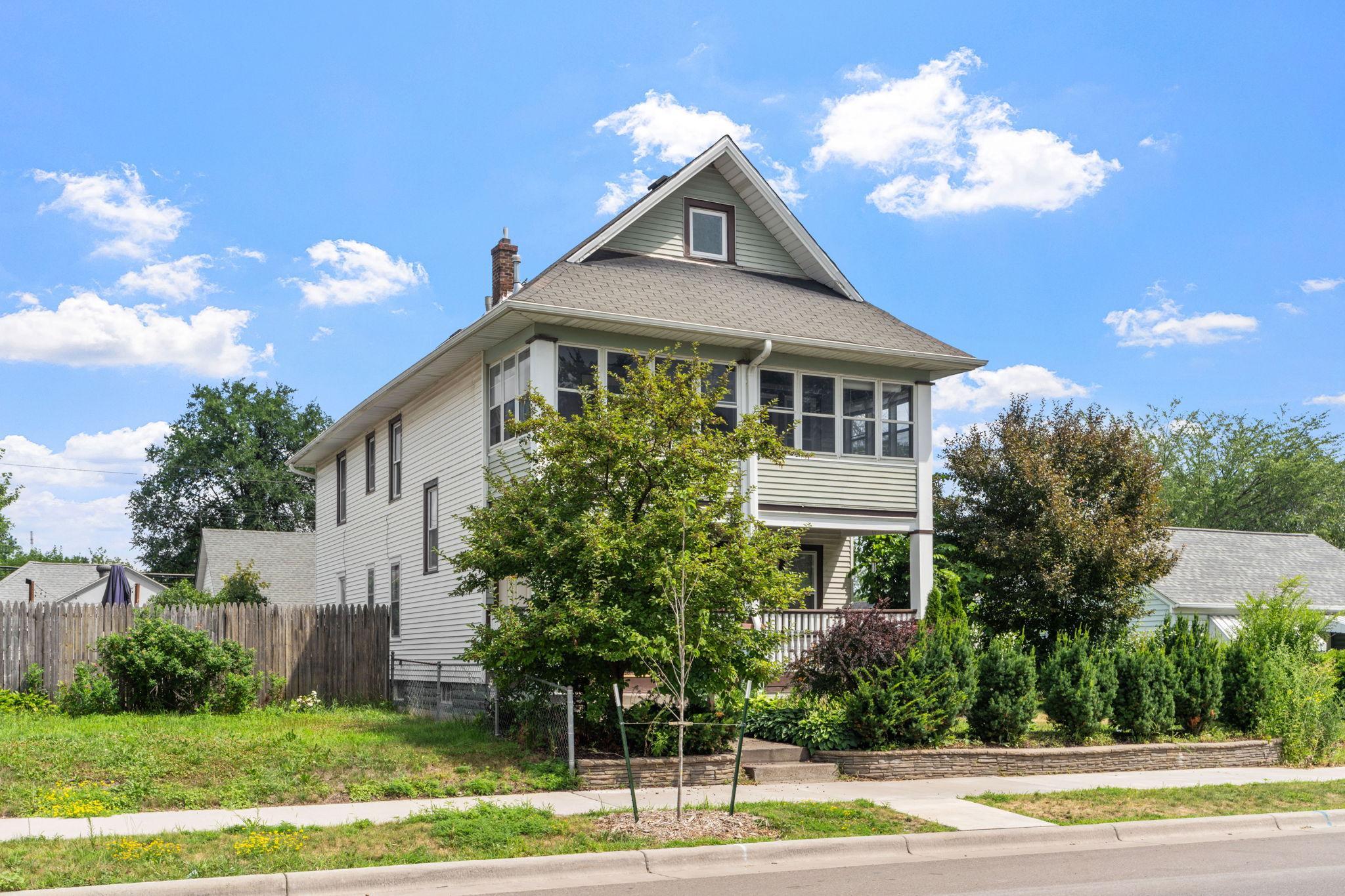 1149 Minnehaha Avenue E Property Photo 1