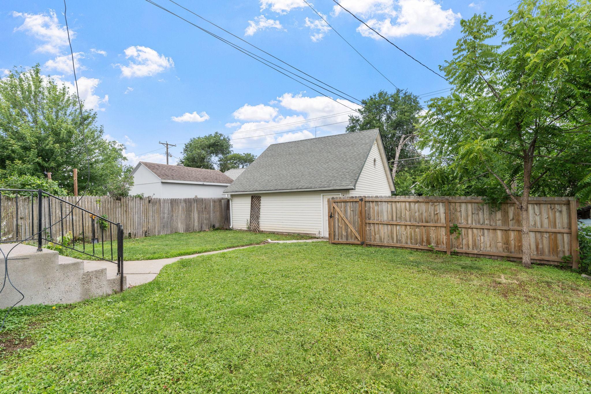 1149 Minnehaha Avenue E Property Photo 4