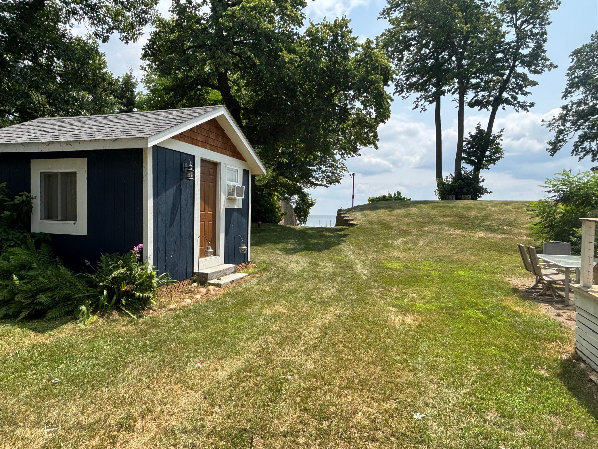 21524 452nd Place Property Photo 4
