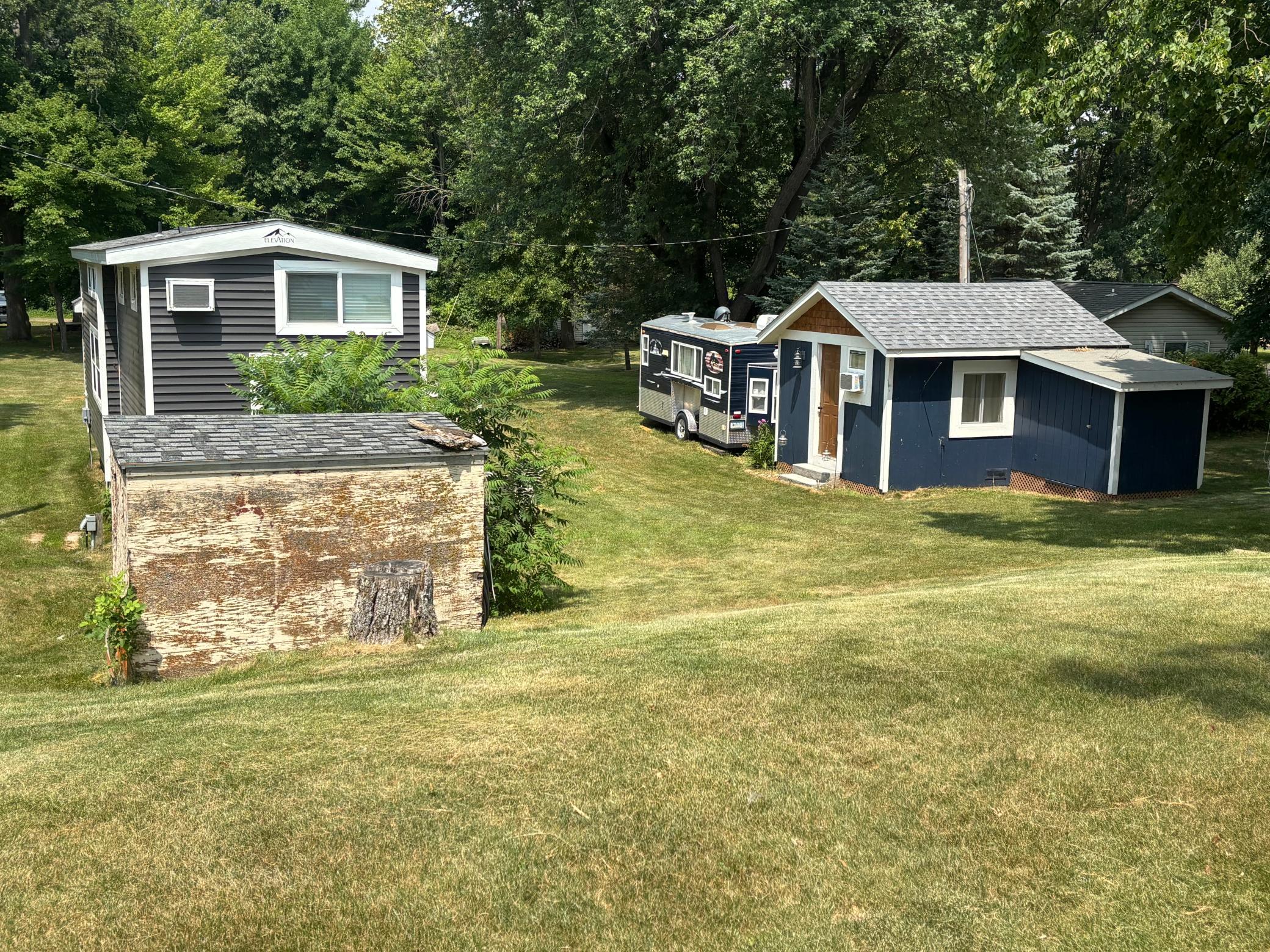 21524 452nd Place Property Photo 7
