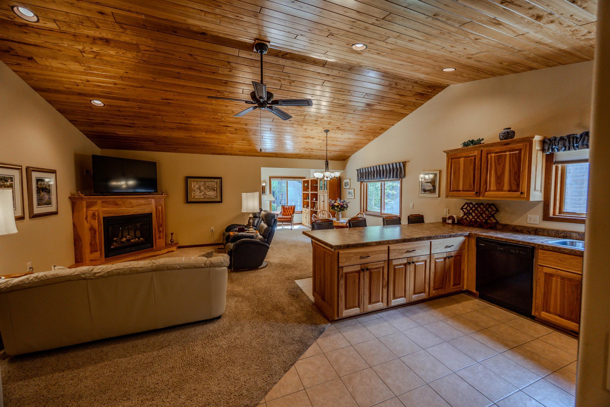 1015 Sunset Loop 21 Property Photo 2