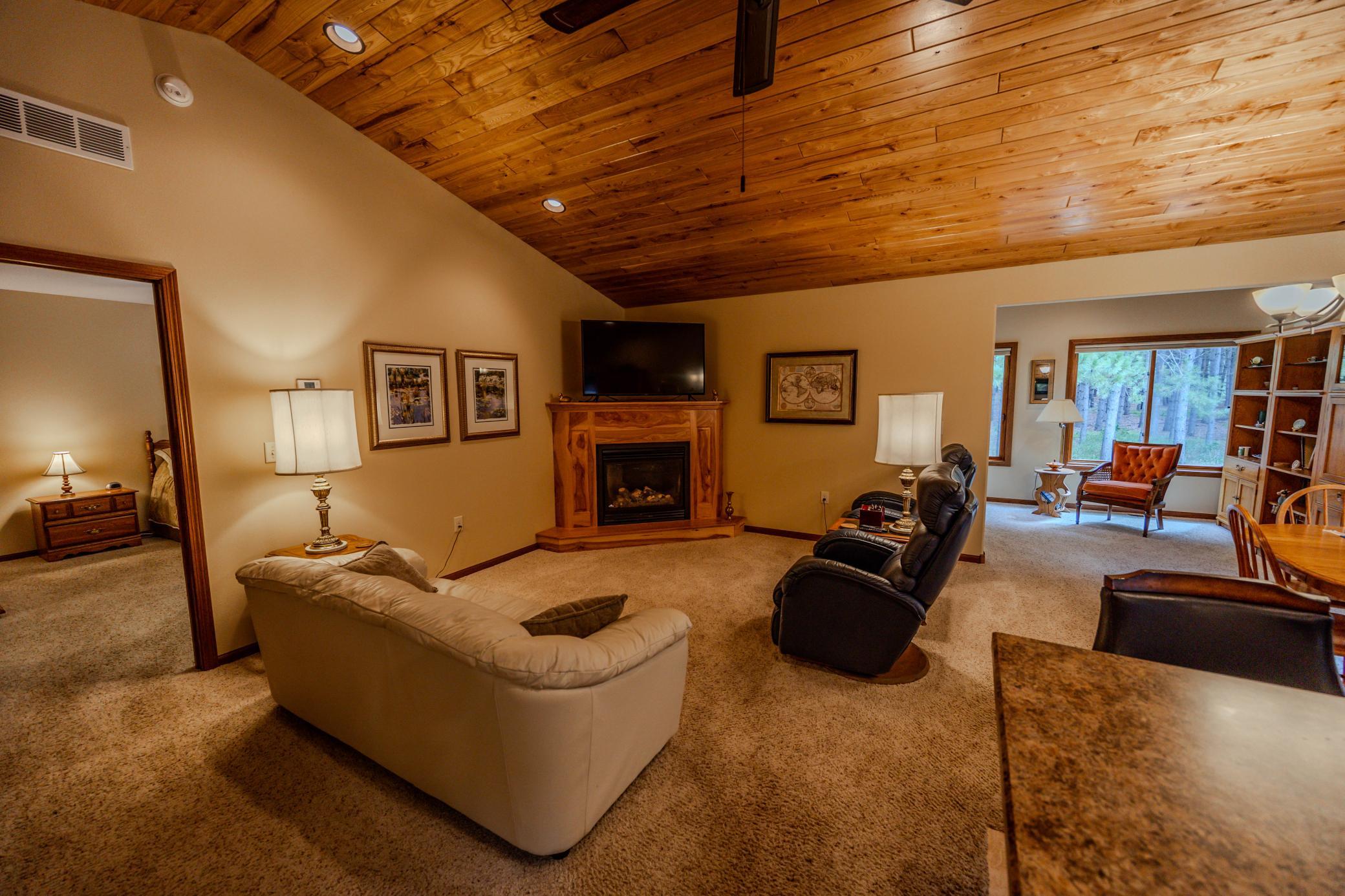 1015 Sunset Loop 21 Property Photo 3