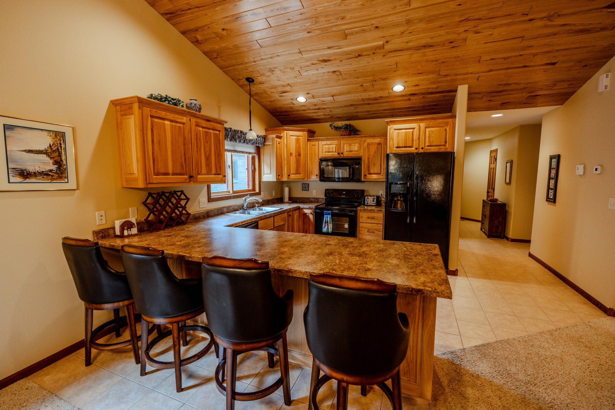 1015 Sunset Loop 21 Property Photo 4